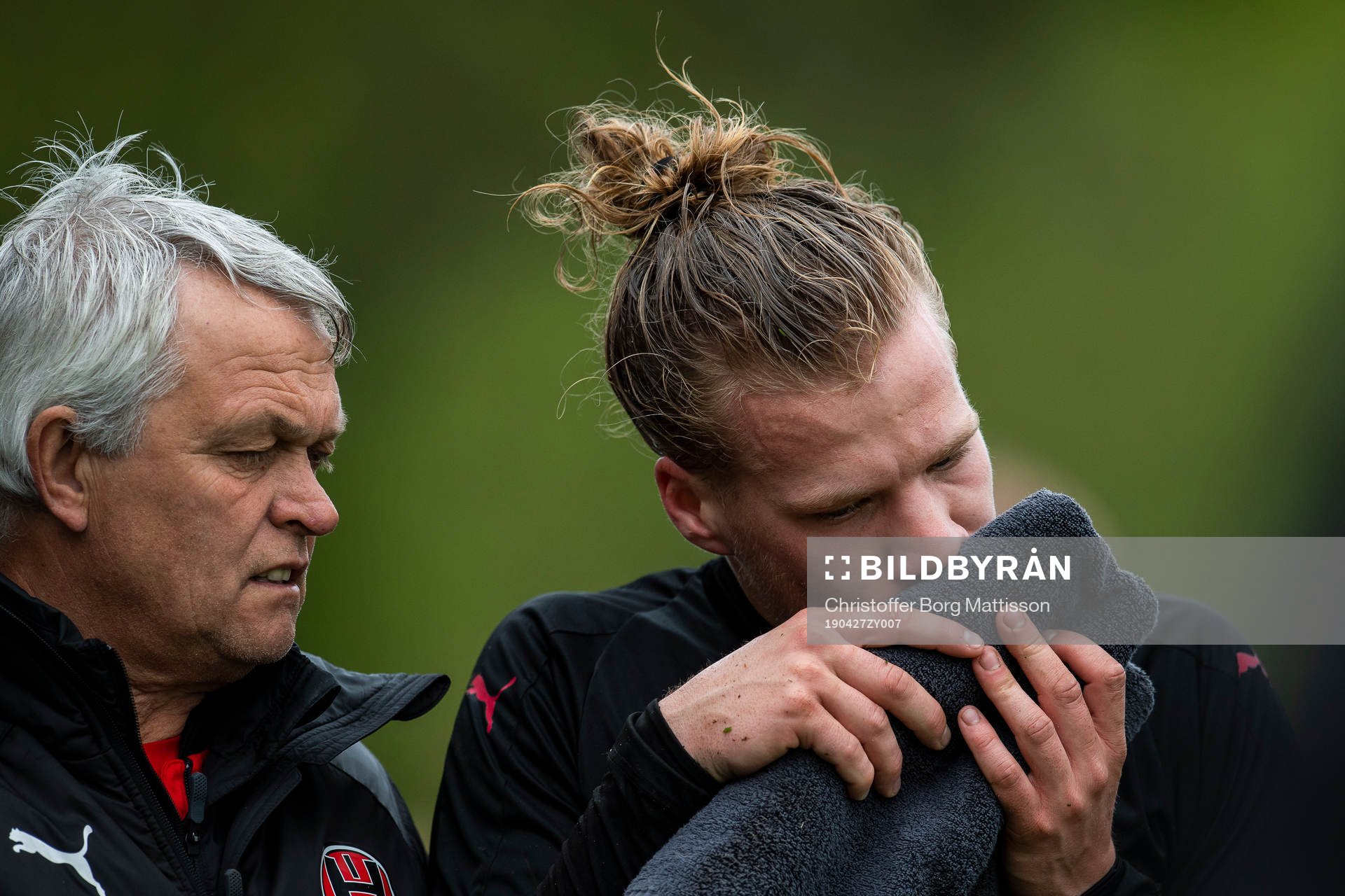 Hittarps Jonathan Olsson har ont