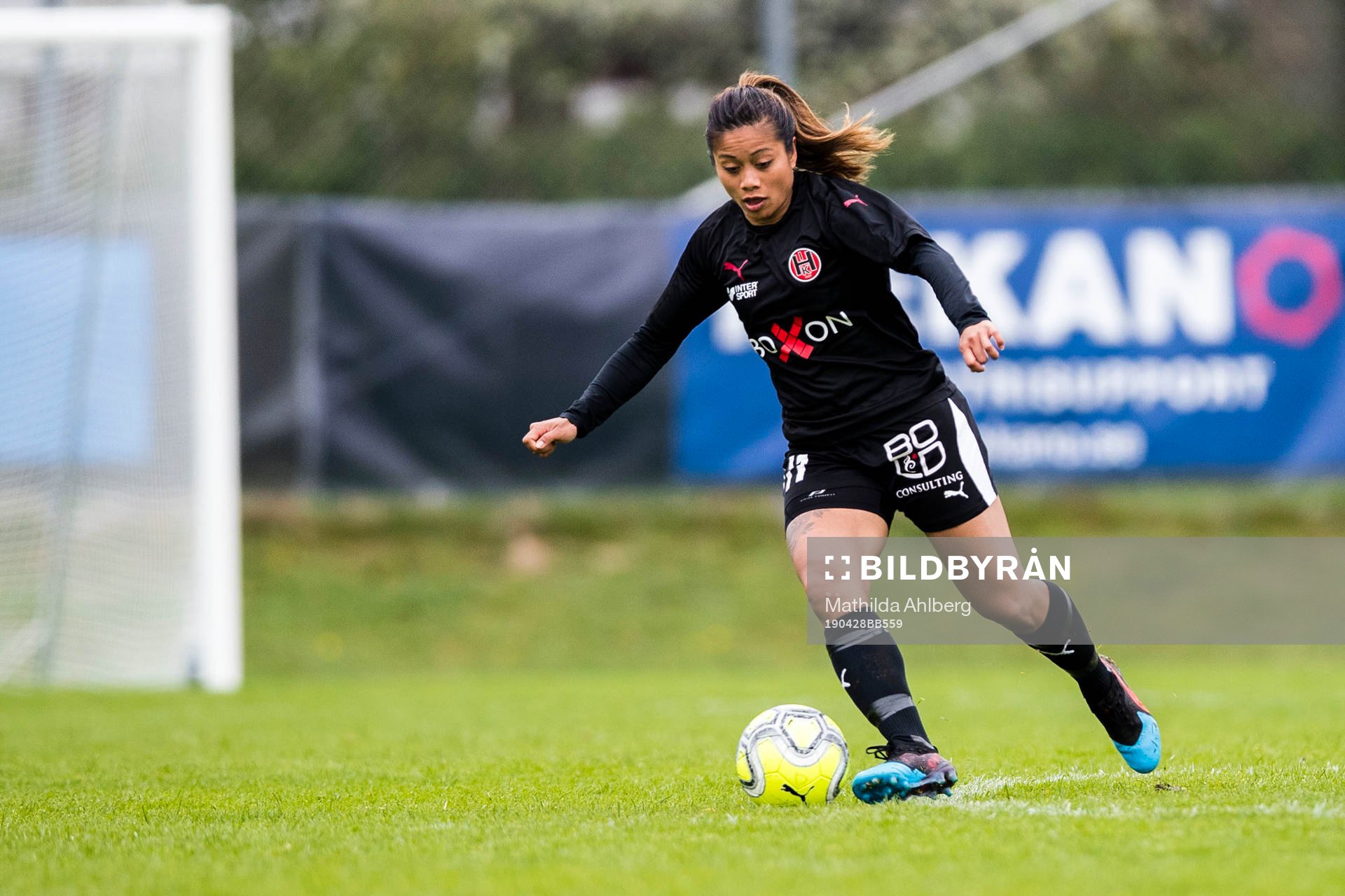  Hittarps Filippa Saiyawong under fotbollsmatchen i Div 1 Södra mellan Hittarp och Eskilsminne den 28 april 2019 i Helsingborg. 