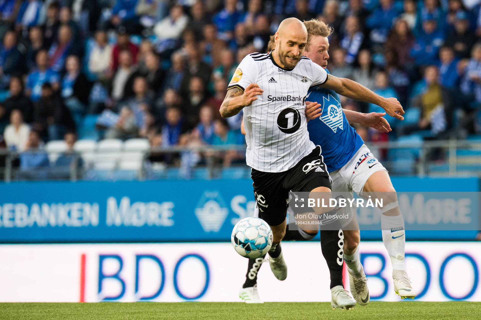 Tore Reginiussen of Rosenborg and Erling Knudtzon of Molde