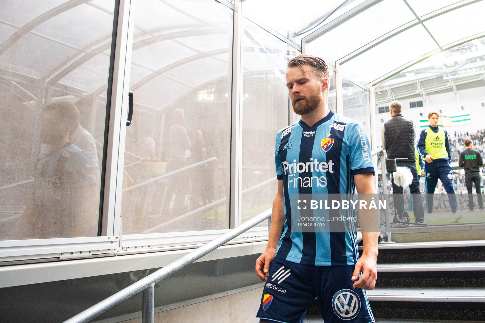 Djurgårdens Jacob Une Larsson deppar