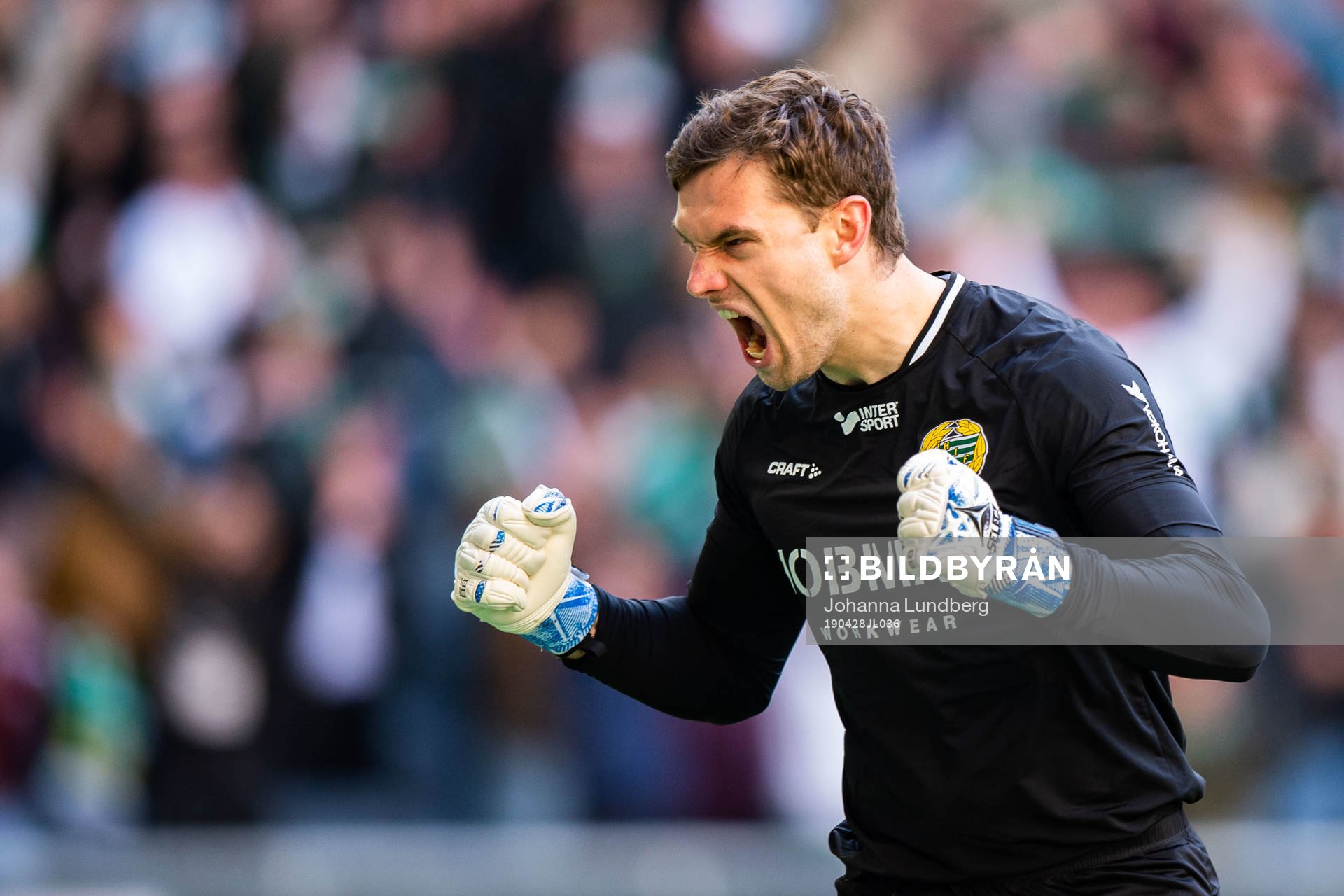 Hammarbys målvakt Davor Blazevic jublar