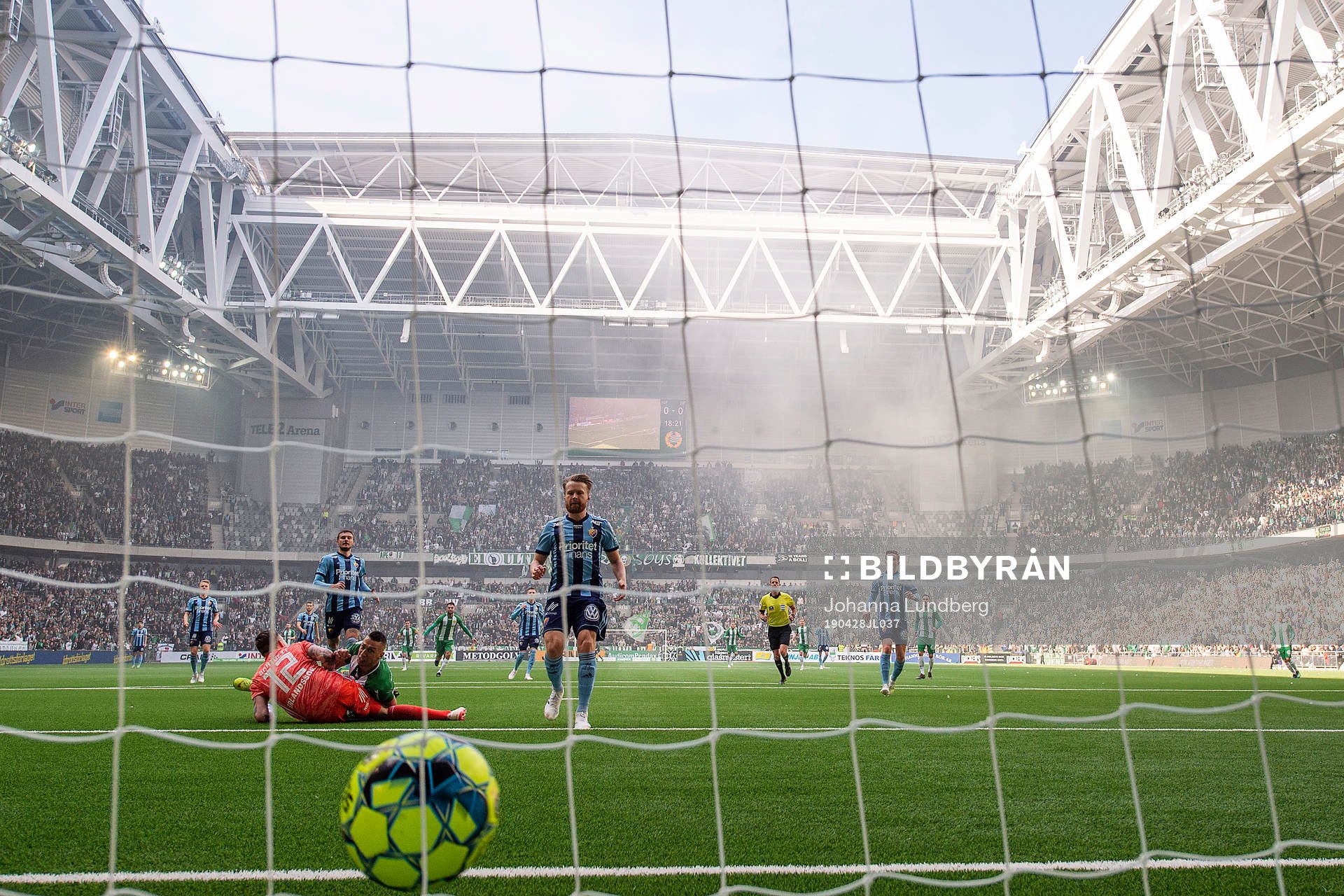 Hammarbys Nikola Djurdjic gör 1-0 bakom Djurgårdens Jacob