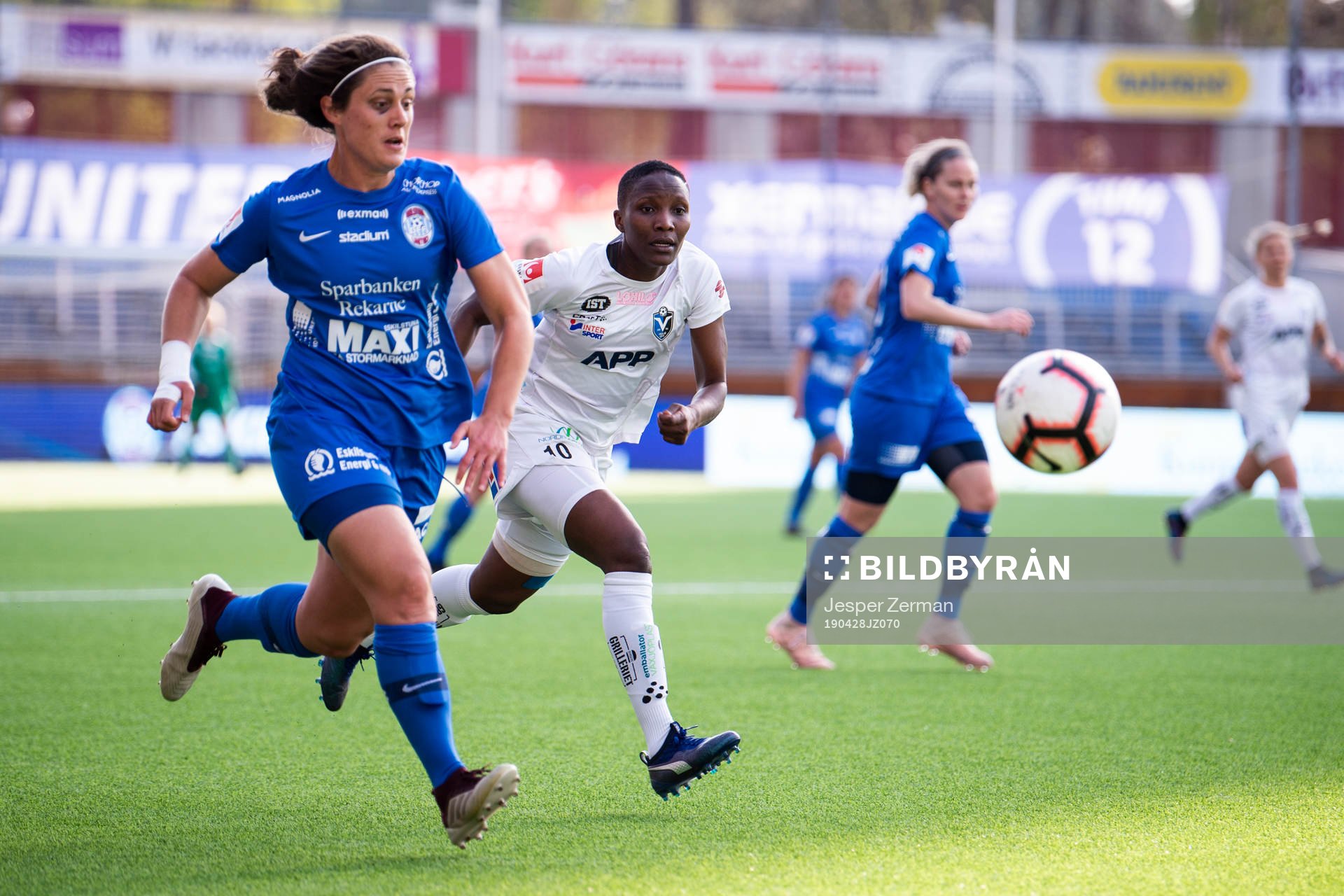 Eskilstunas Shannon Woeller och Växjös Ritah Kivumbi