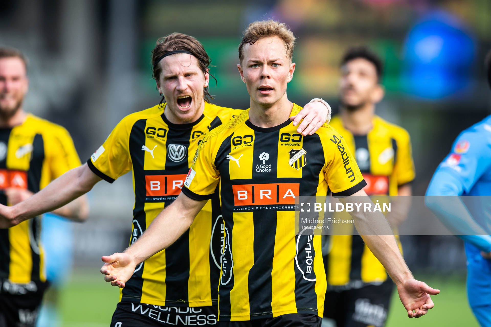 Häckens Adam Andersson jublar