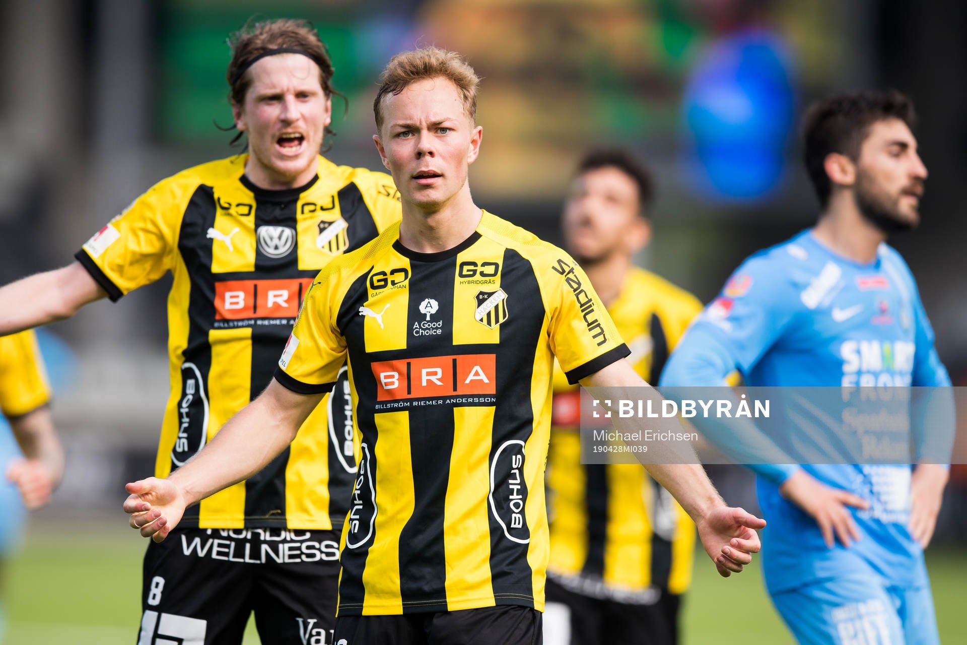 Häckens Adam Andersson jublar
