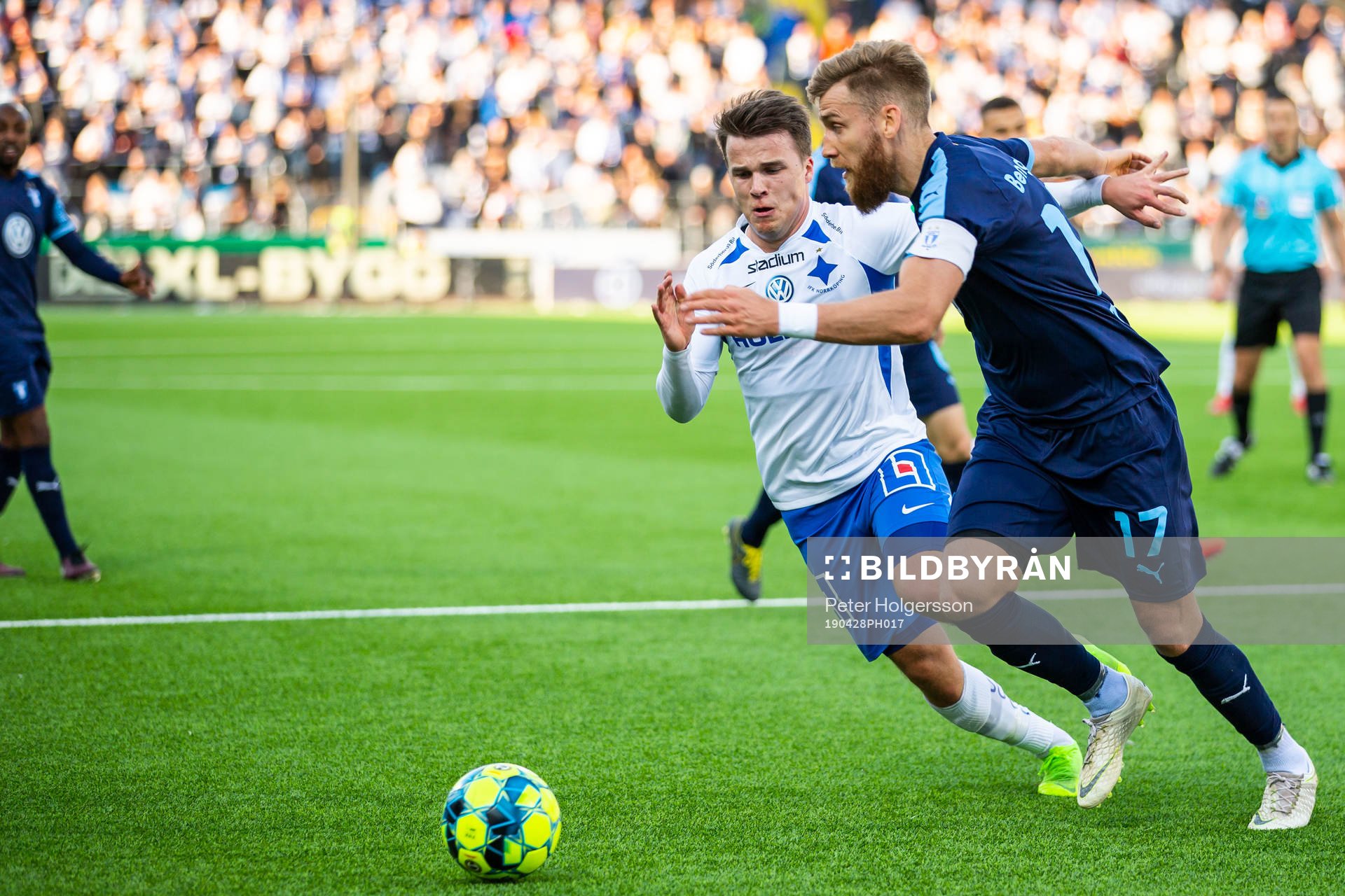 Malmö FFs Rasmus Bengtsson och IFK Norrköpings Simon