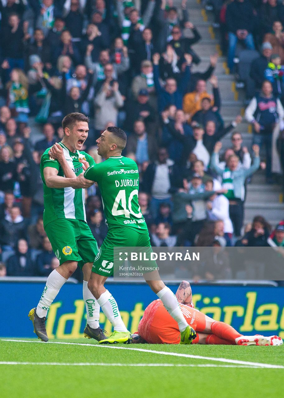 Hammarbys Nikola Djurdjic jublar med Vidar Örn Kjartansson