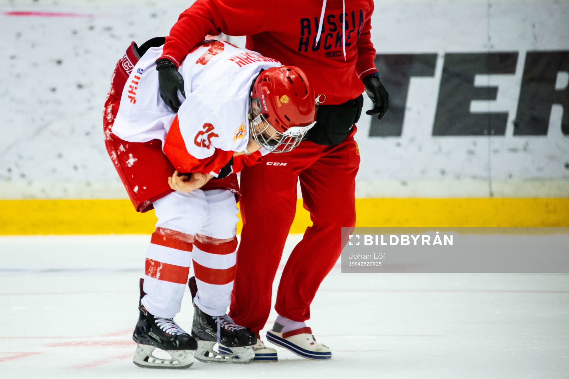 Dmitri Sheshin of Russia in pain