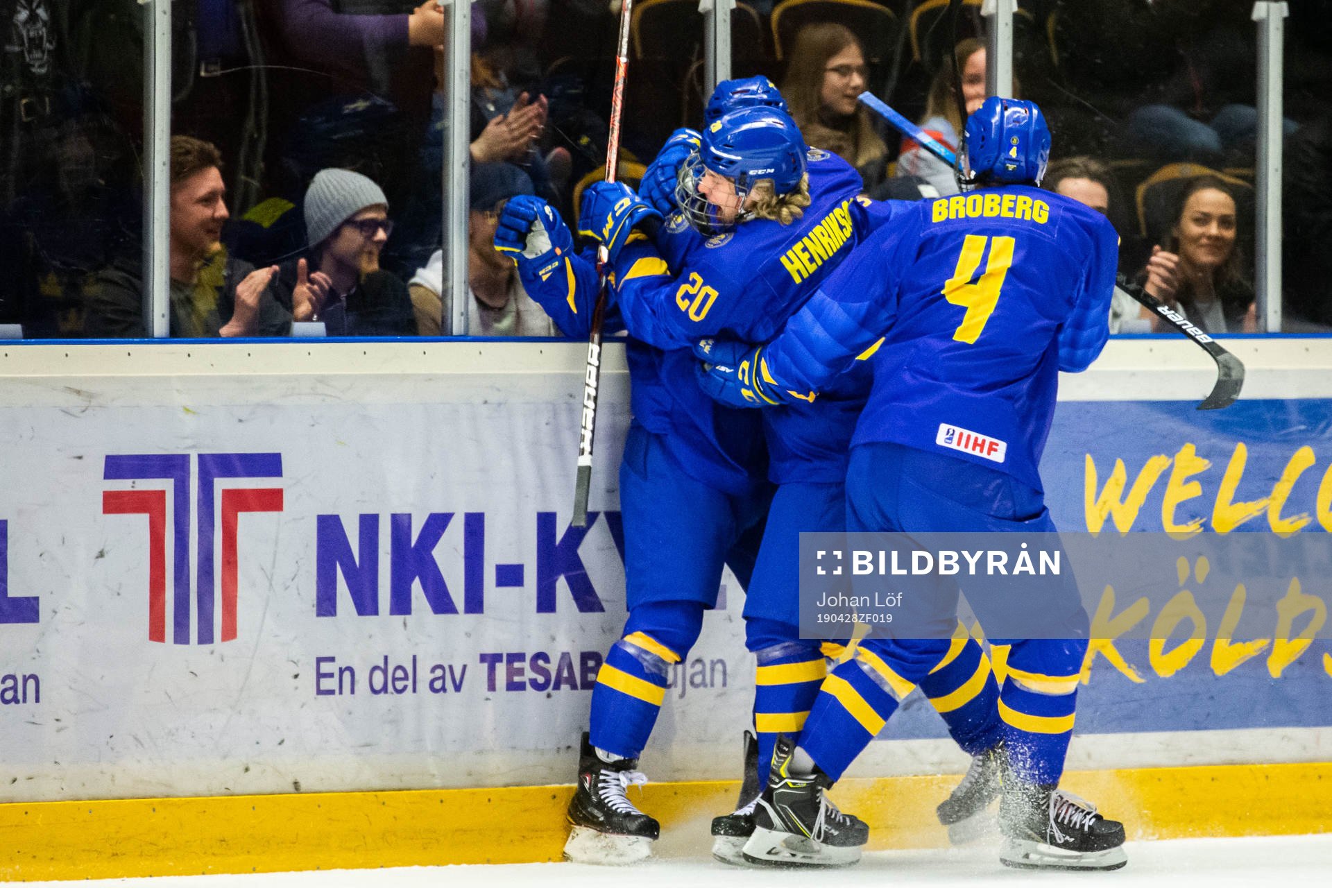Lucas Raymond of Sweden celebrates with teammates