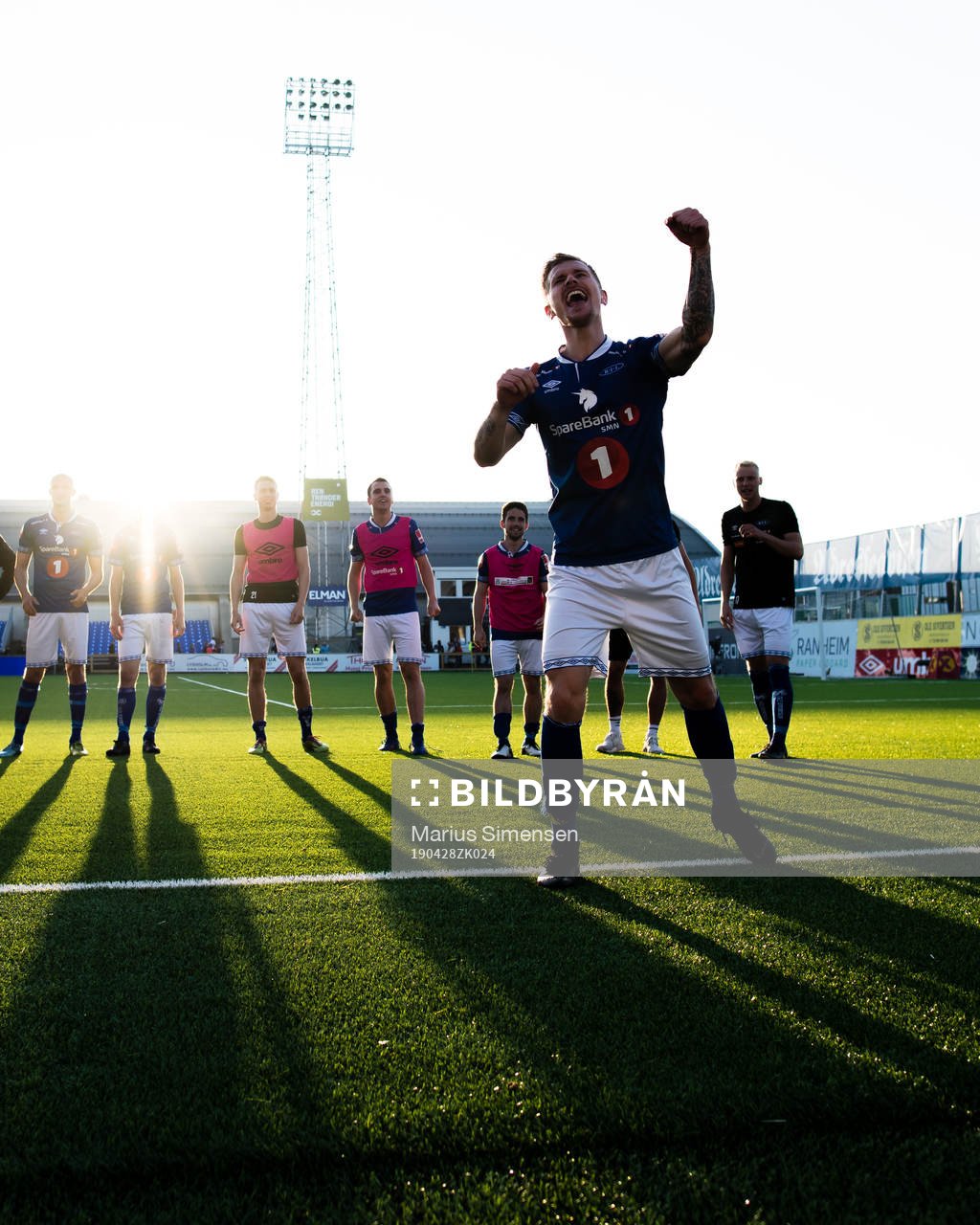 Erik Tønne and rest of the Ranheim players celebrates