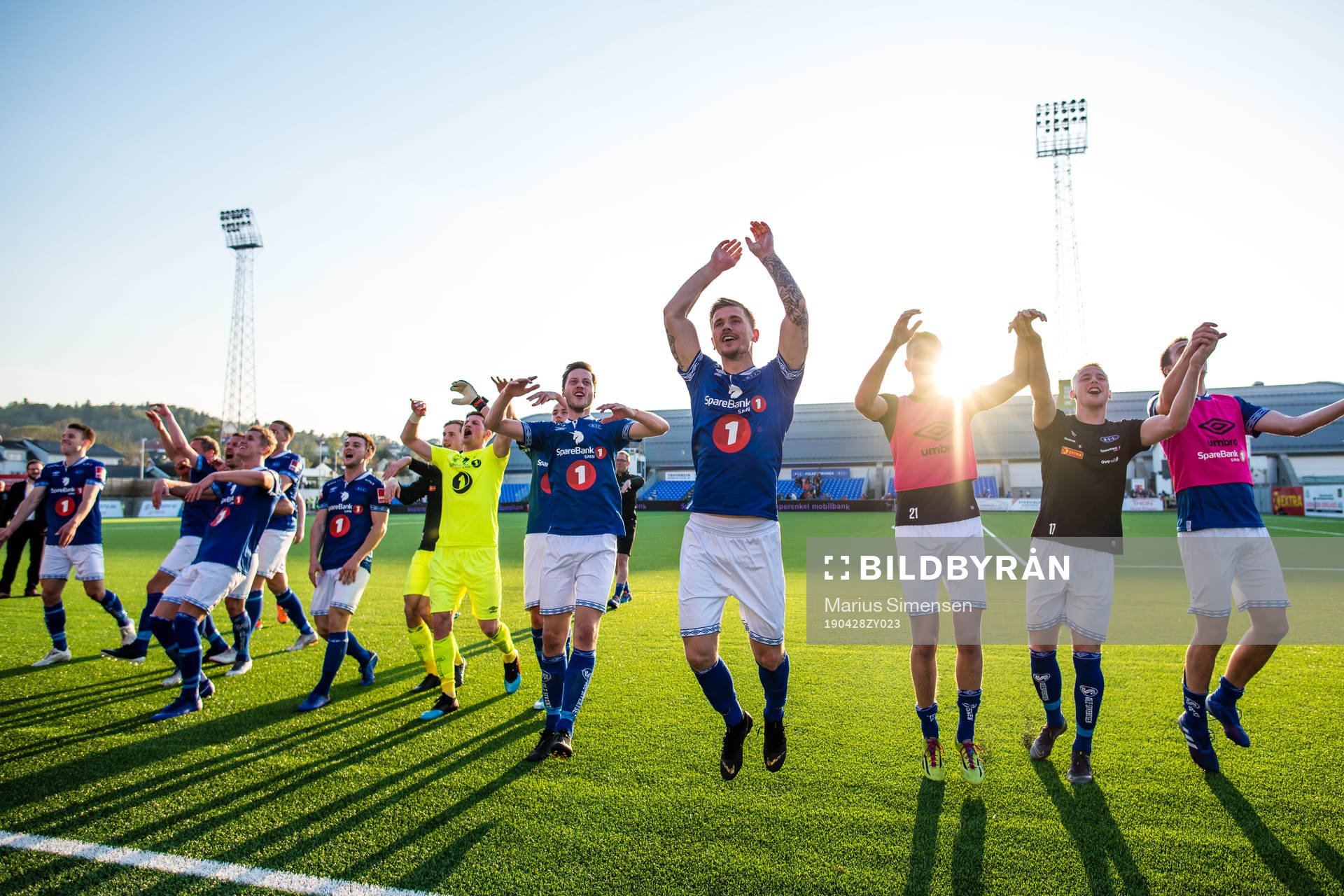 Players of Ranheim celebrates
