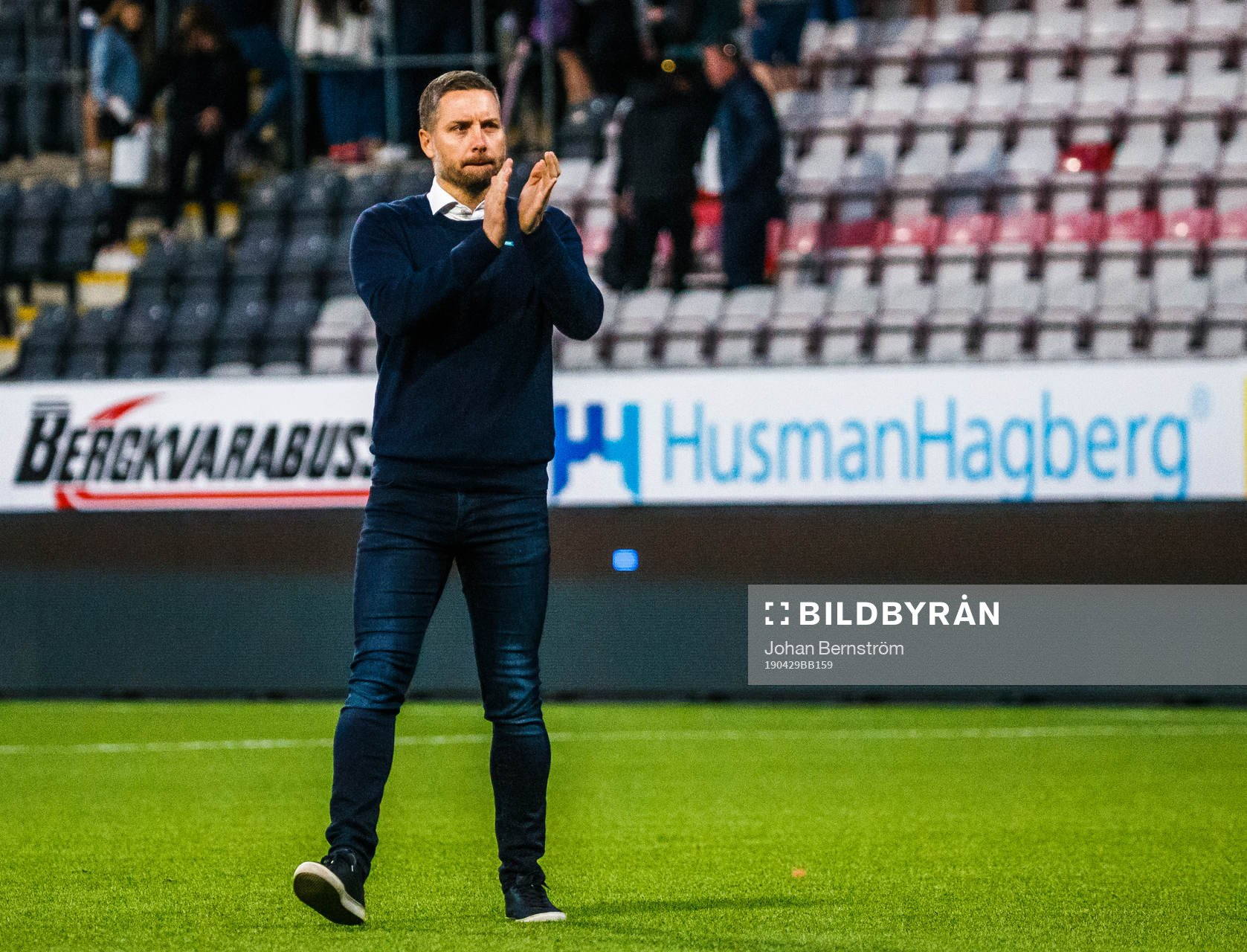 Örebros tränare Axel Kjäll deppar