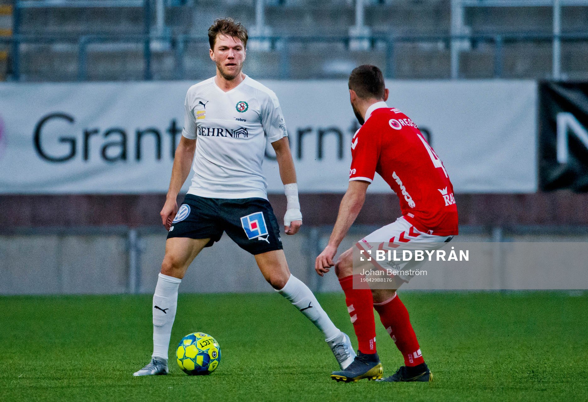 Örebros Martin Broberg under fotbollsmatchen i Allsvenskan mellan Örebro och Kalmar den 29 april 2019 i Örebro.