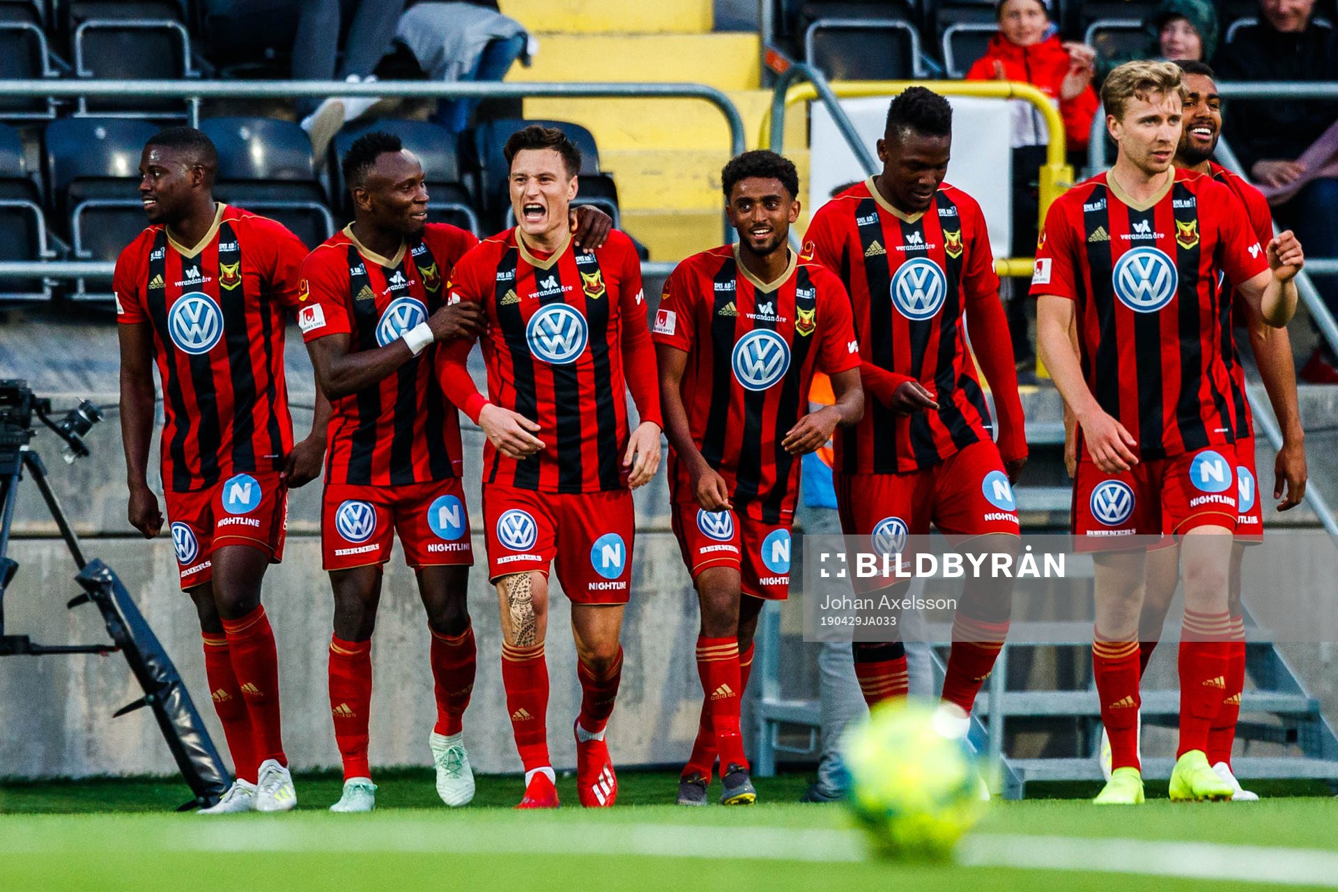 Östersunds Jamie Hopcutt jublar