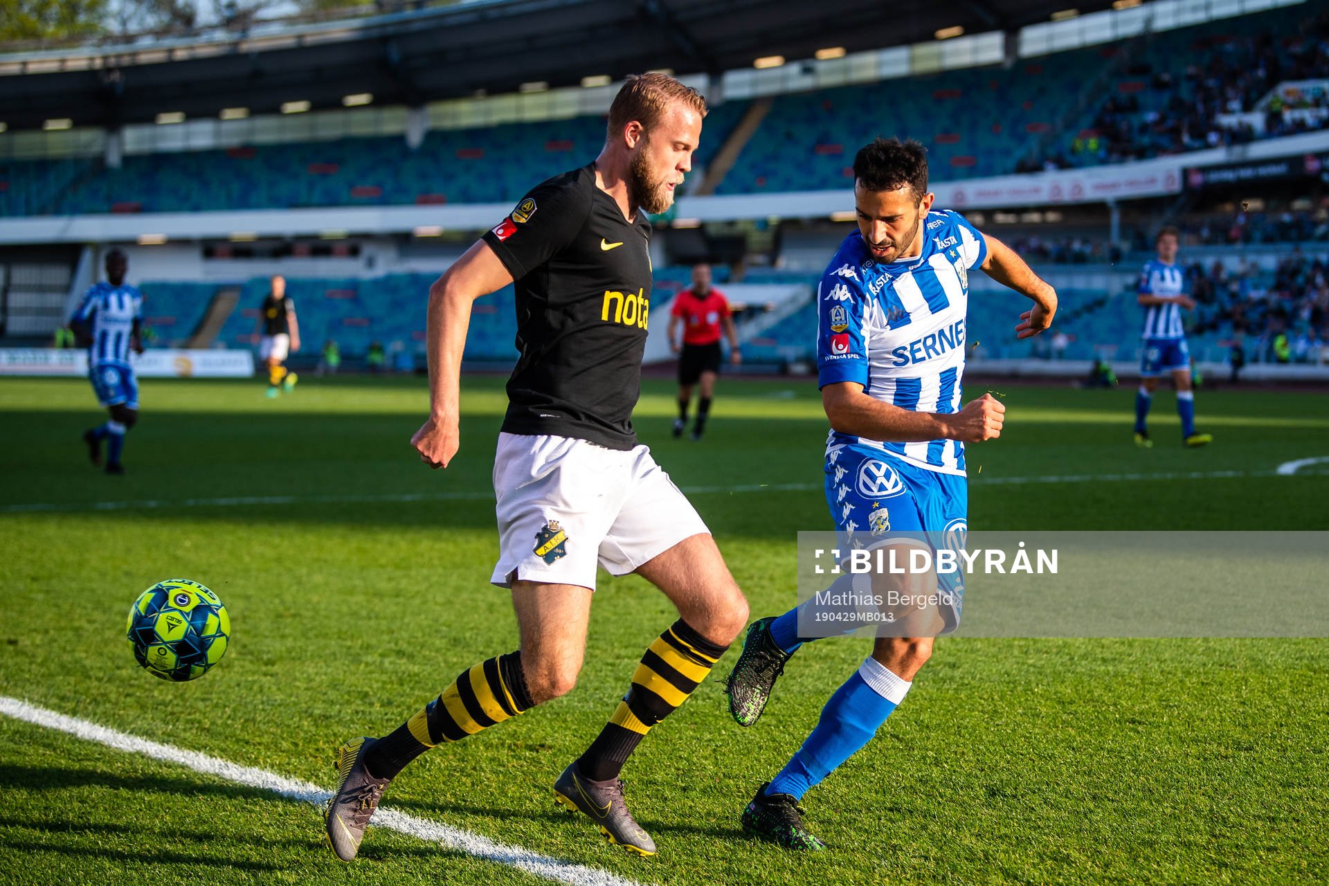 s Daniel Sundgren och IFK Göteborgs André Calisir