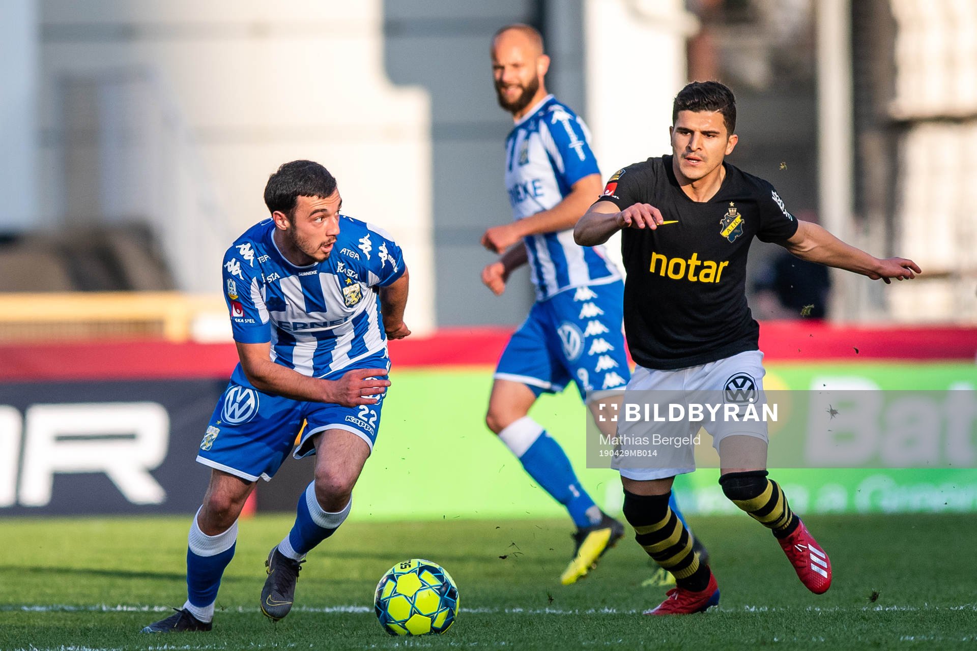 s Tarik Elyounoussi