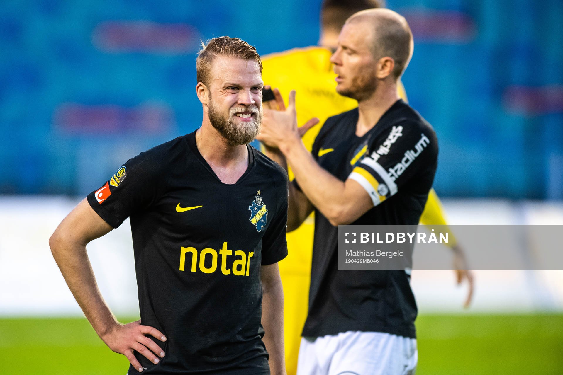 s Daniel Sundgren och Per Karlsson deppar