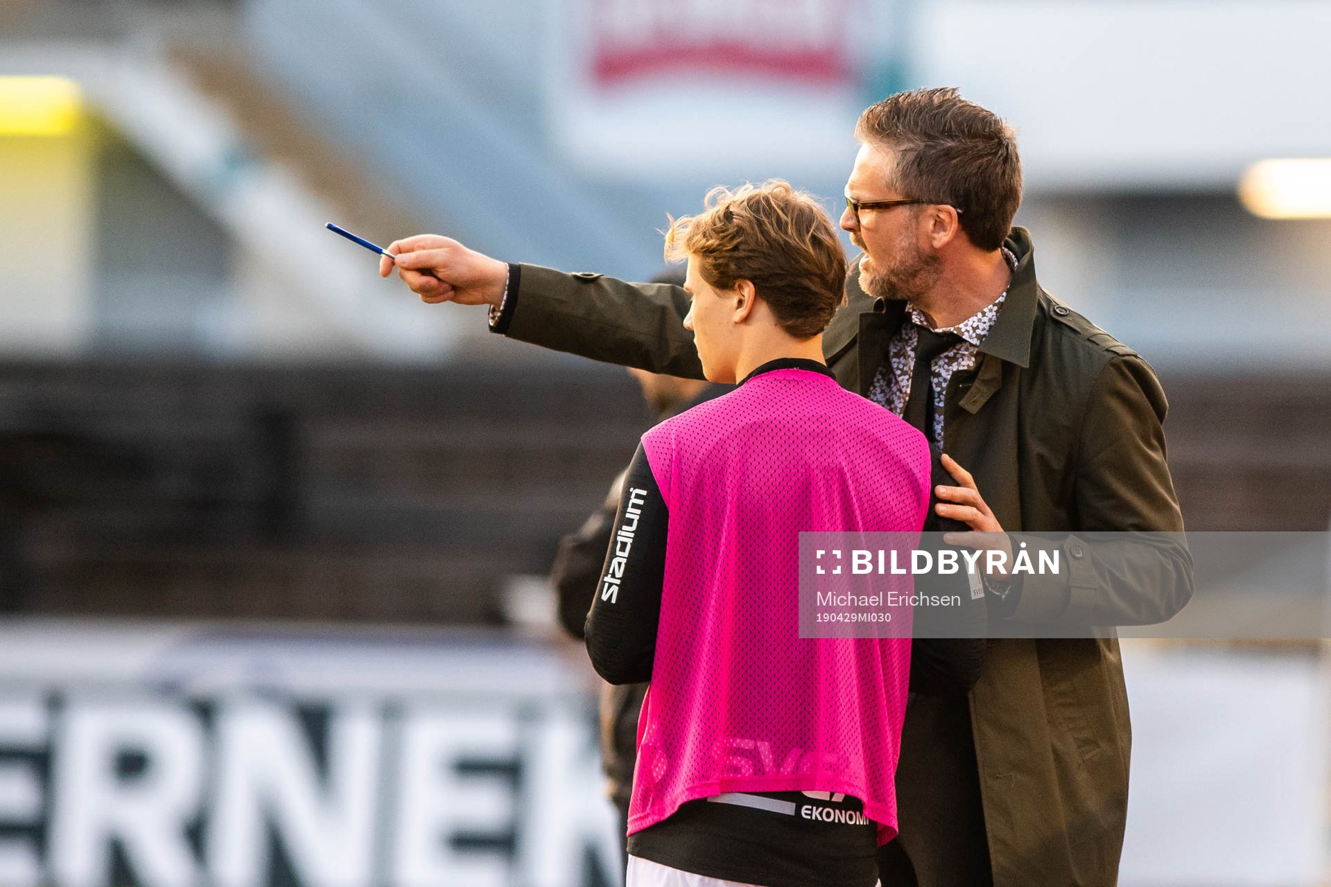 s tränare Rikard Norling och Saku Ylätupa