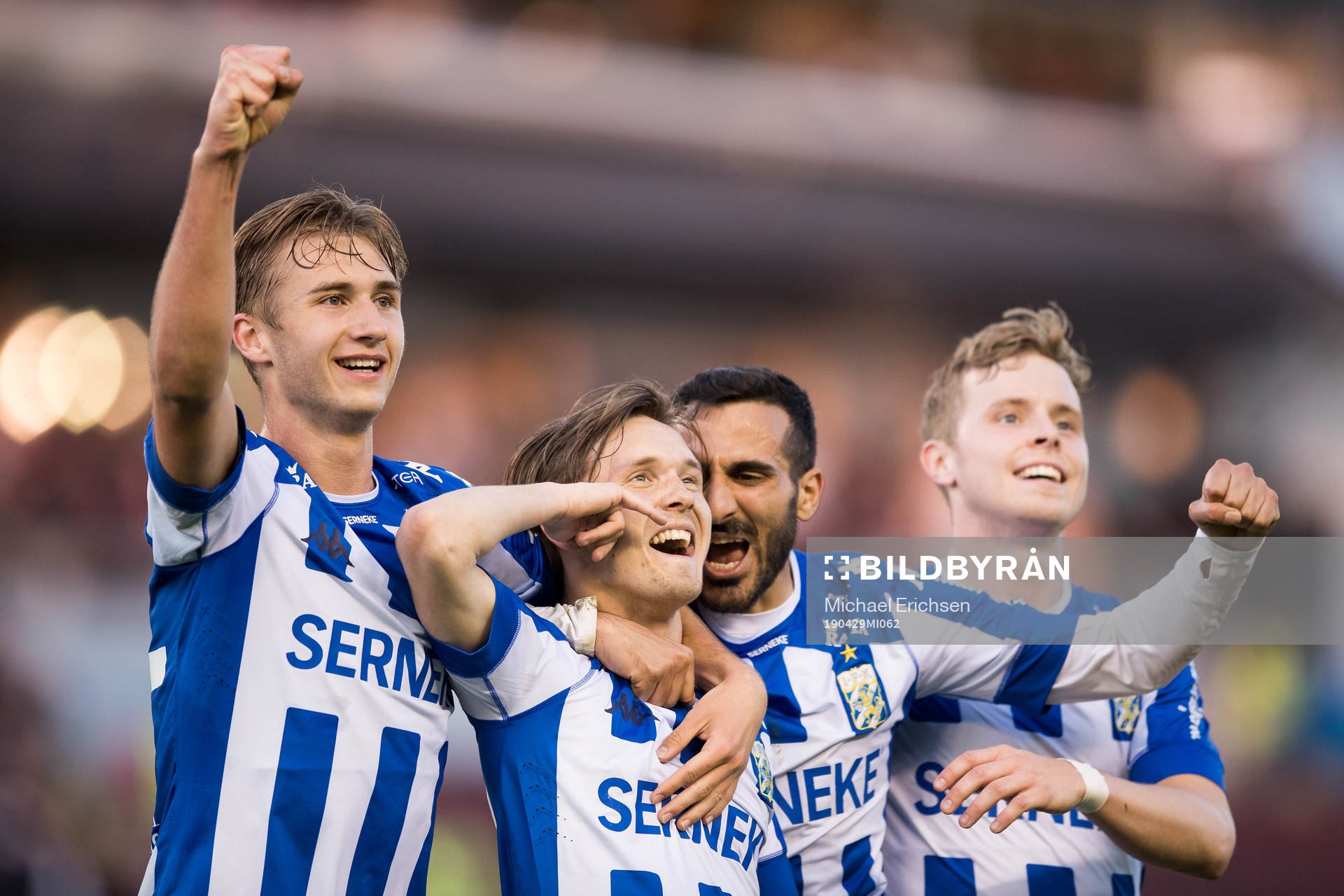 IFK Göteborgs Patrik Karlsson Lagemyr jublar ihop med