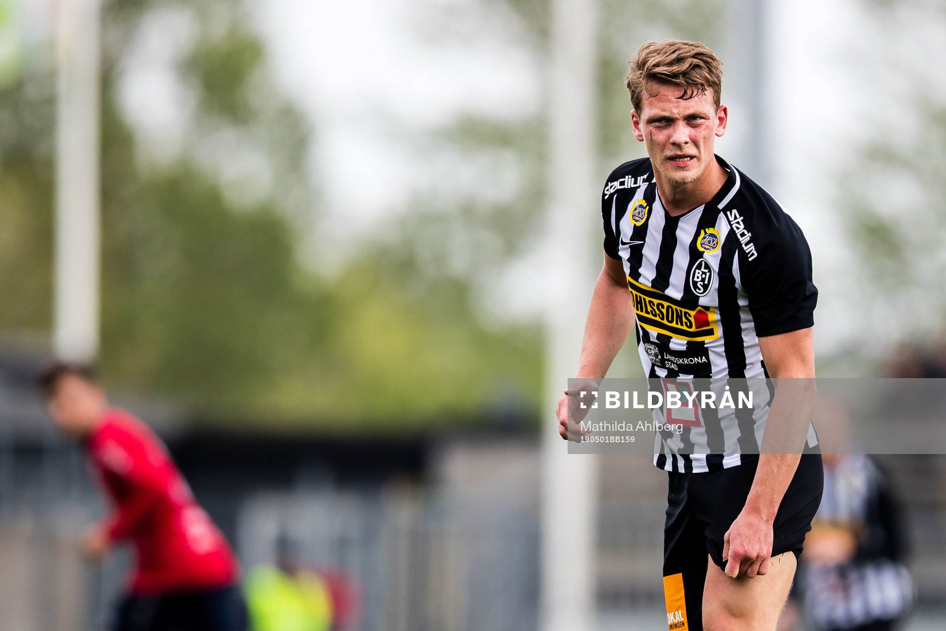  Landskronas Robin Hofsö har ont under fotbollsmatchen i Division 1 Södra mellan Landskrona och Tvååker den 1 maj 2019 i Landskrona. 