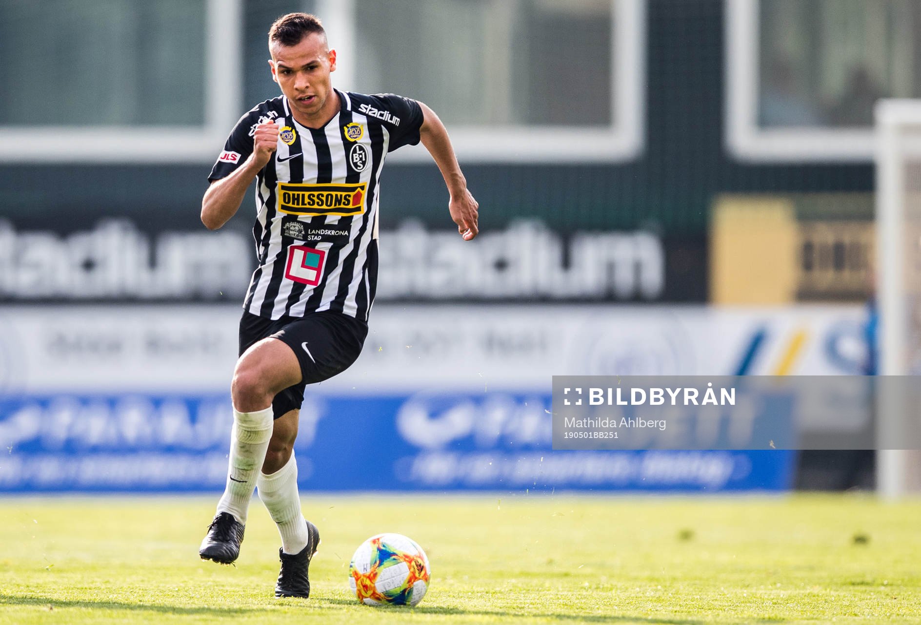  Landskronas Sumar Almadjed  under fotbollsmatchen i Division 1 Södra mellan Landskrona och Tvååker den 1 maj 2019 i Landskrona. 