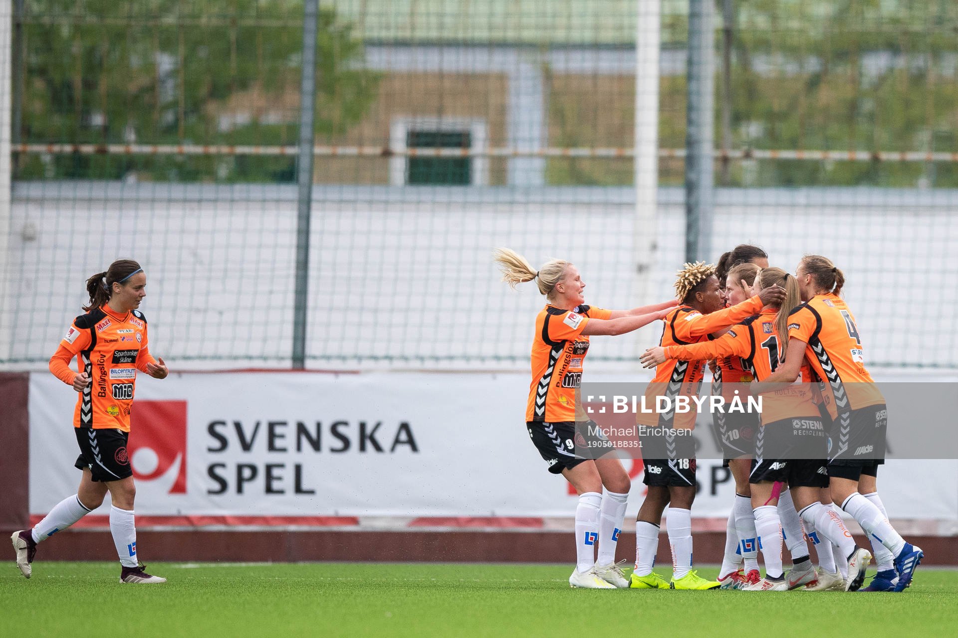Kristianstads Amanda Edgren jublar med lagkamrater