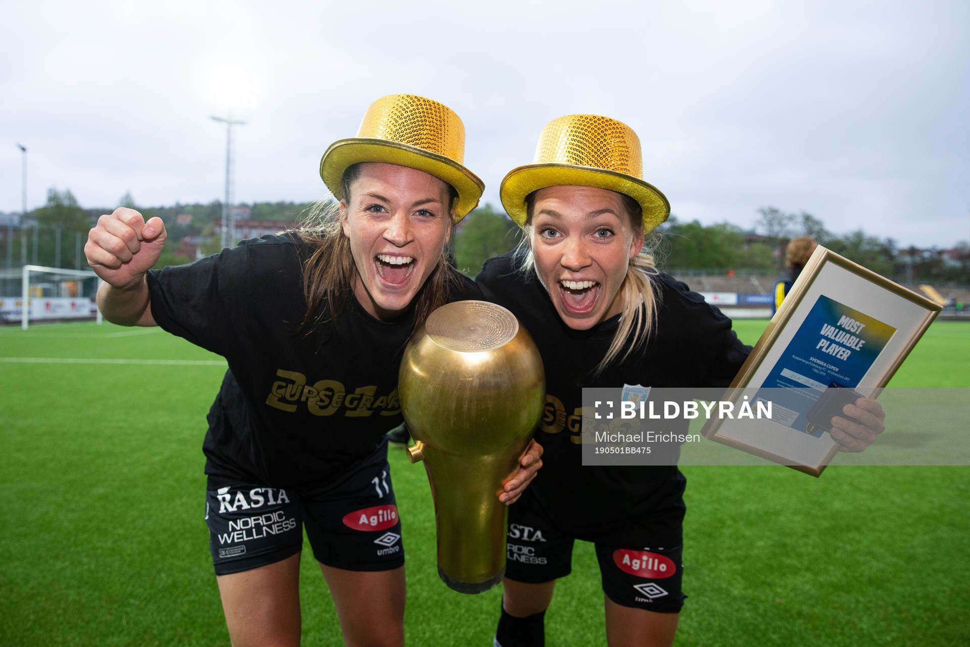 Göteborgs Pauline Hammarlund och Elin Rubensson jublar med