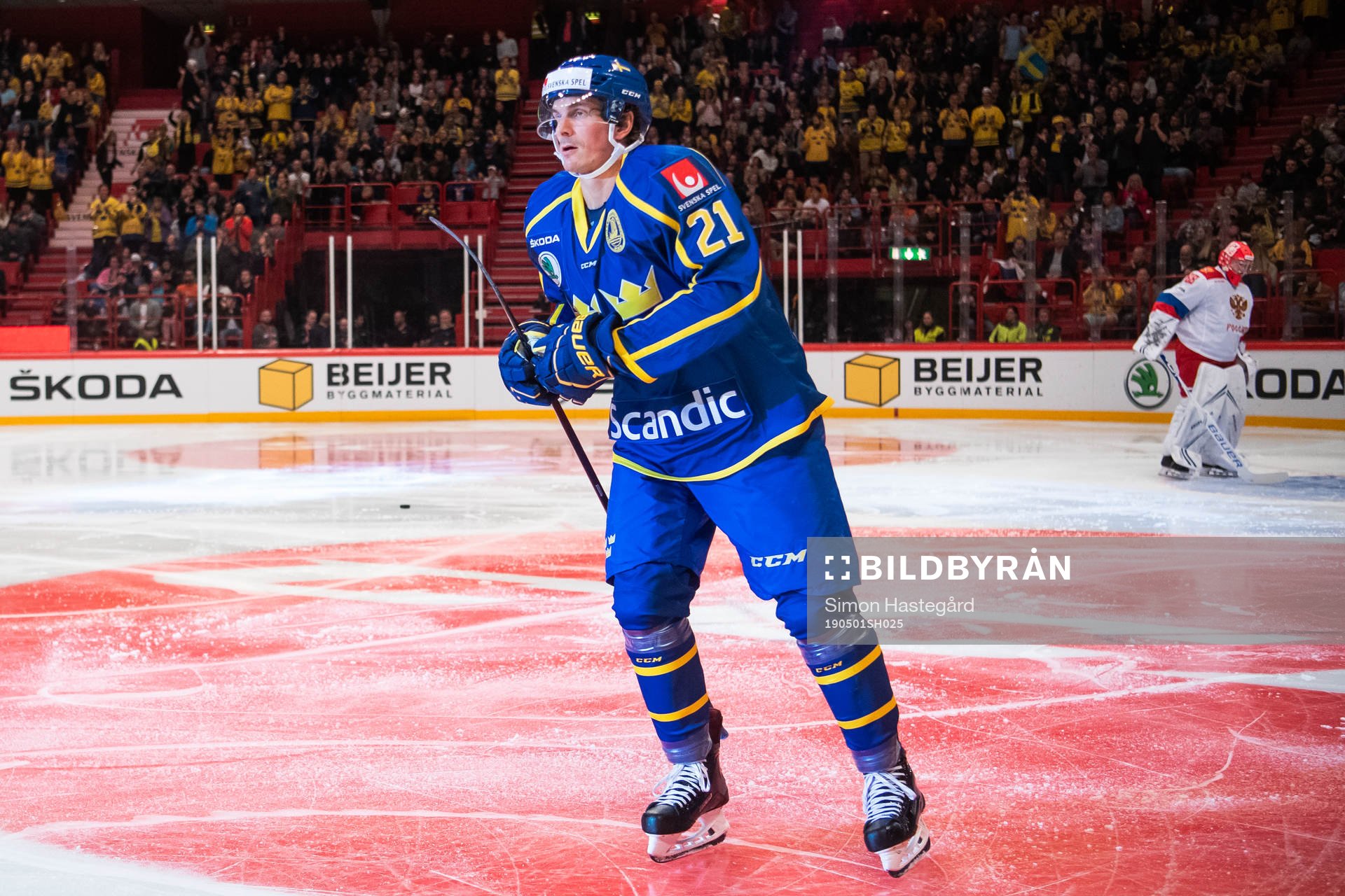 Loui Eriksson of Sweden celebrates scoring 2-1