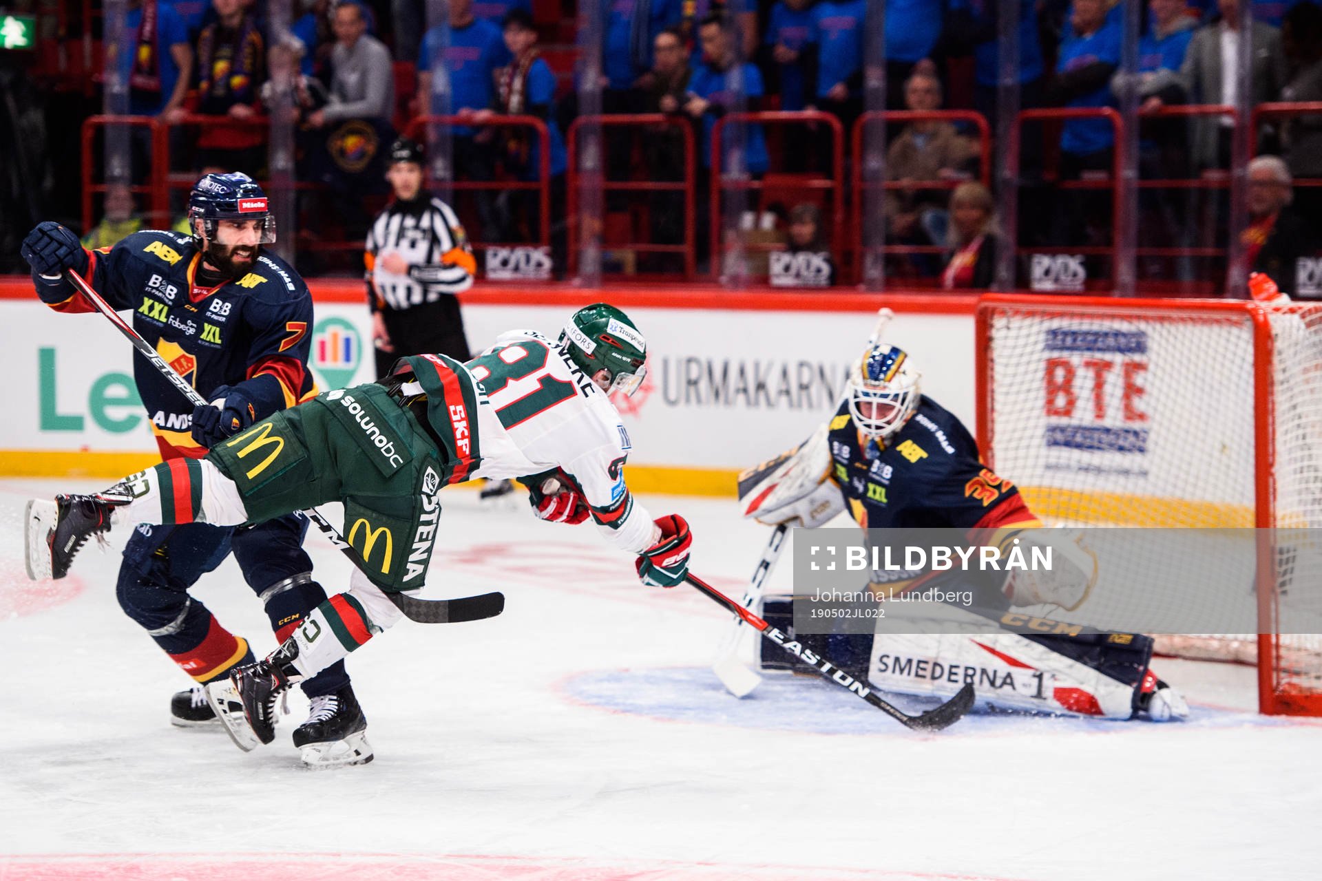 Frölundas Ryan Lasch gör 0-2 bakom Djurgårdens målvakt