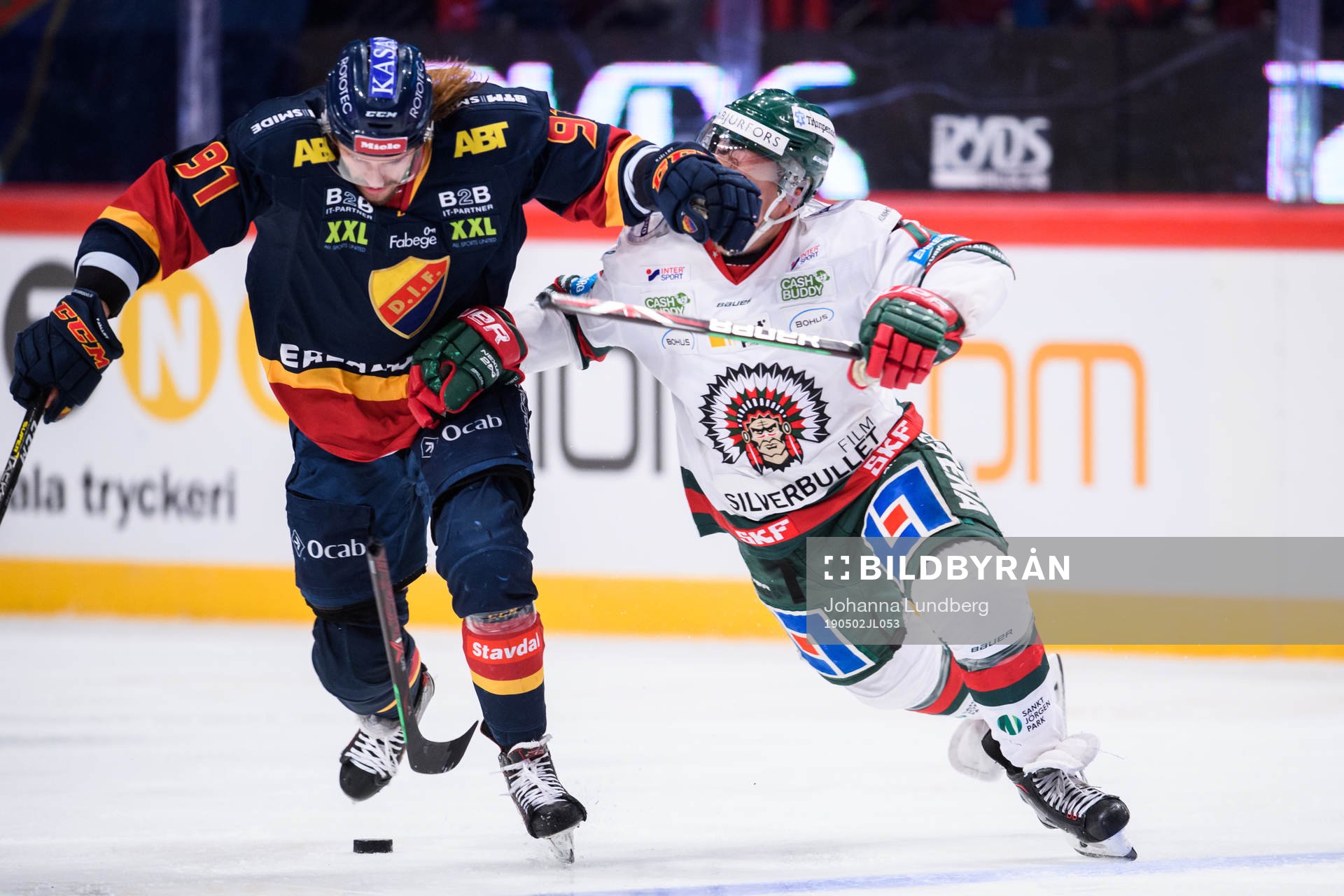 Djurgårdens Axel Jonsson Fjällby och Frölundas Max