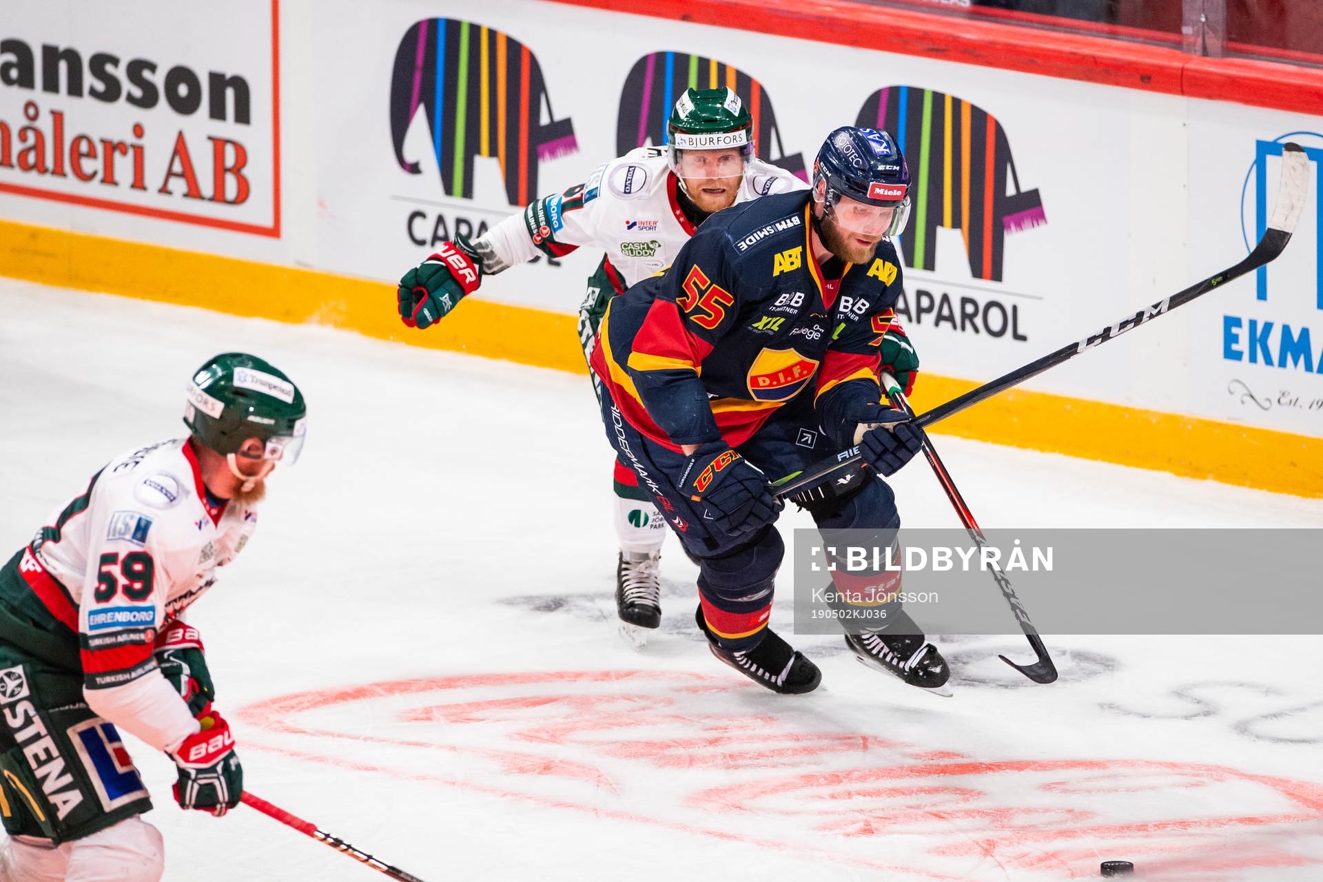 Djurgårdens Alexander Urbom och Frölundas Ryan Lasch