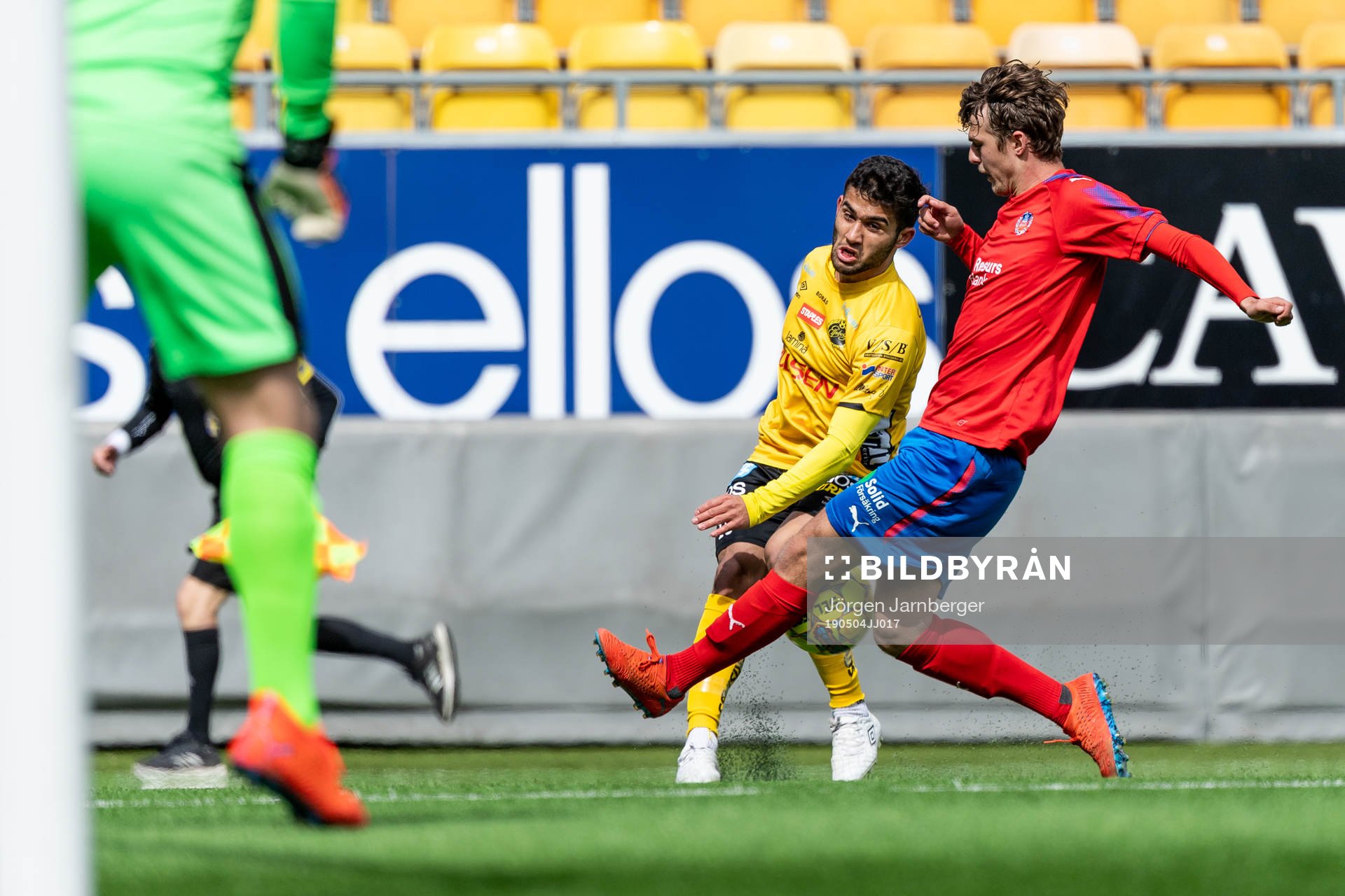 Elfsborgs Eduart Iljazi och Helsingborgs Karl Holmer