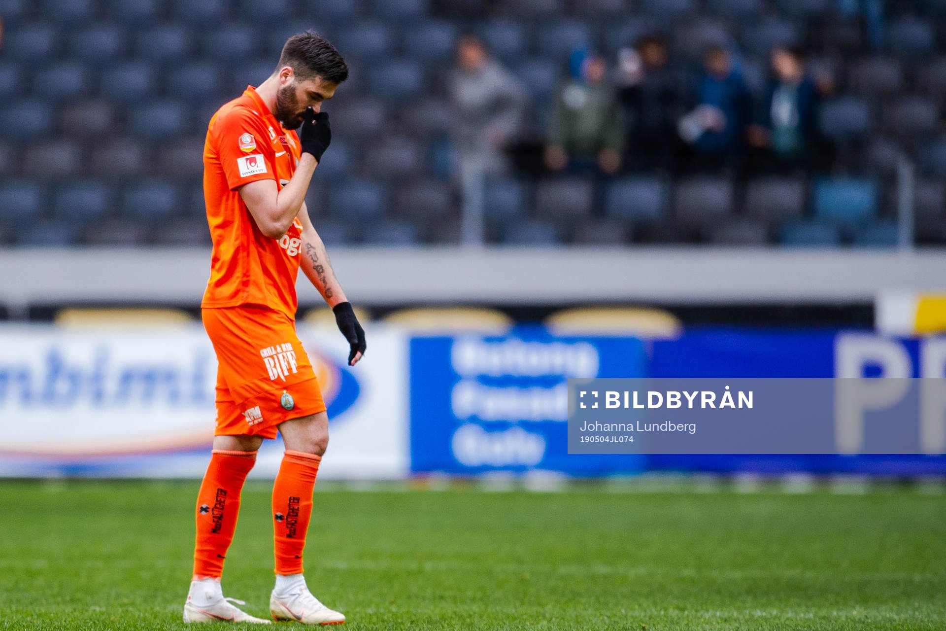 AFC Eskilstunas Denni Avdic deppar