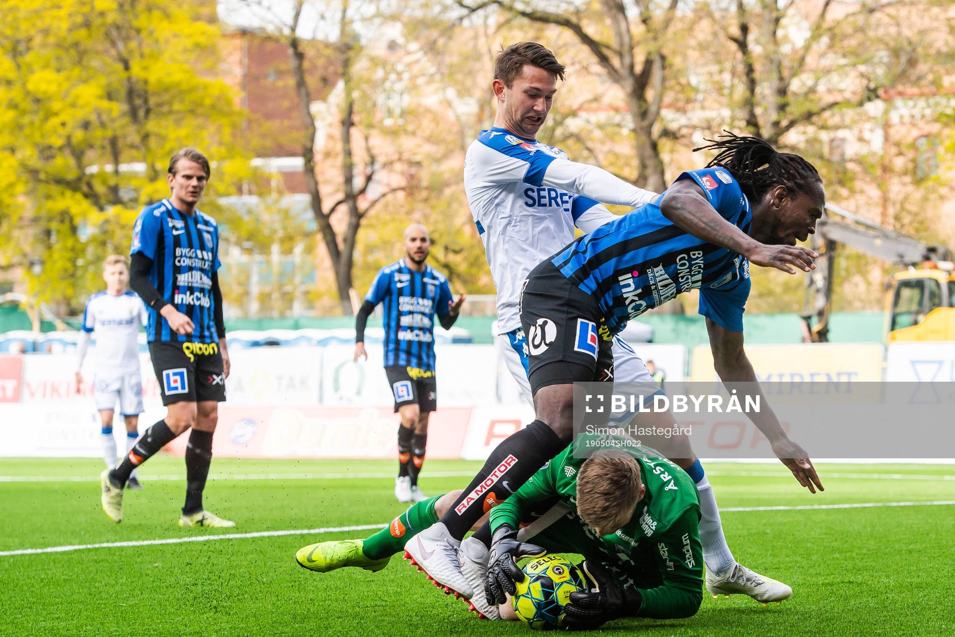 IFK Göteborgs Adil Titi  mot Sirius Kebba Ceesay och