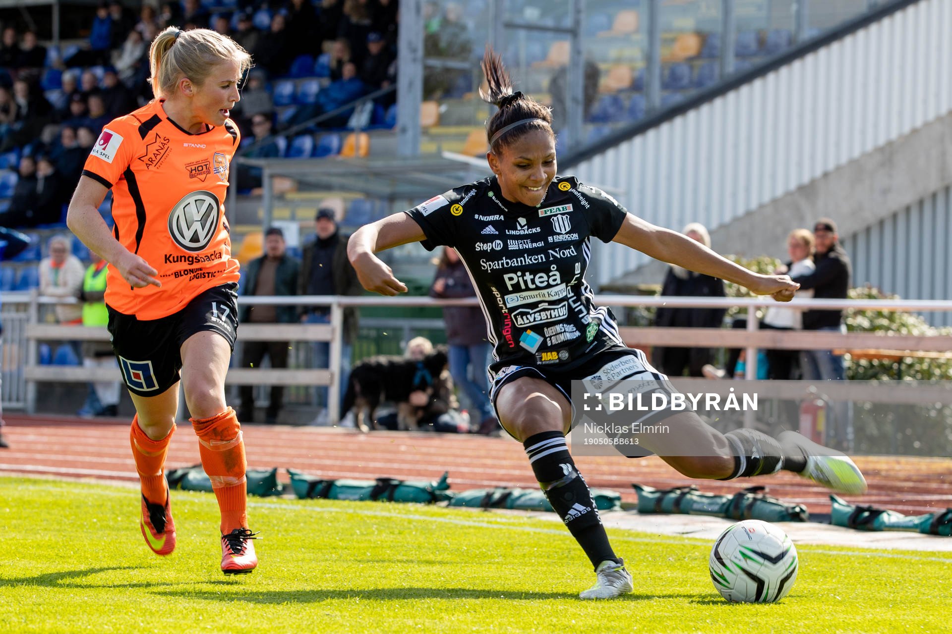 Piteås Madelen Janogy mot Kungsbackas Ida Strömblad