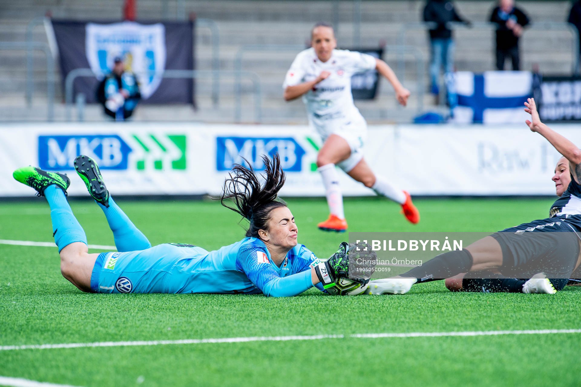 Rosengårds målvakt Zecira Musovic räddar en straff