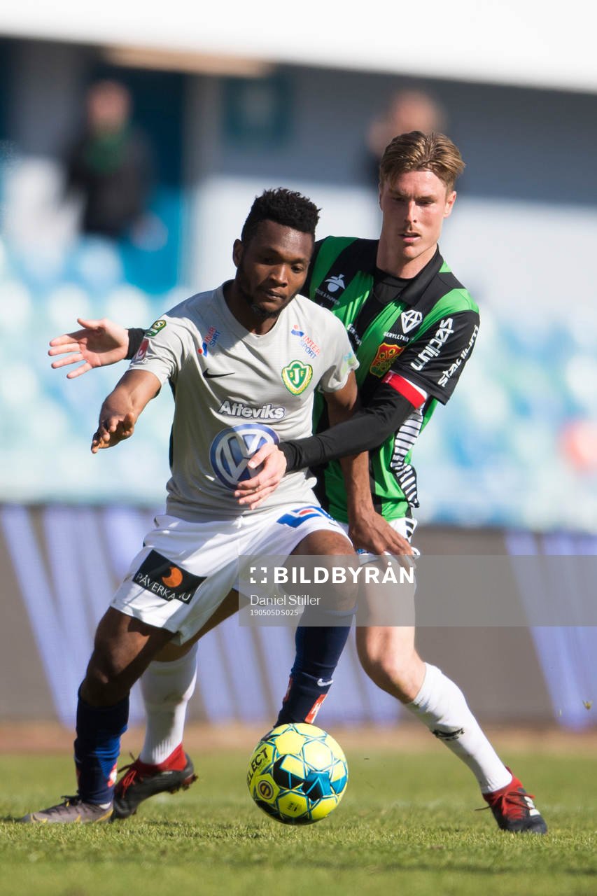 Jönköpings Enock Kwakwa och GAIS Marcus Bergholtz