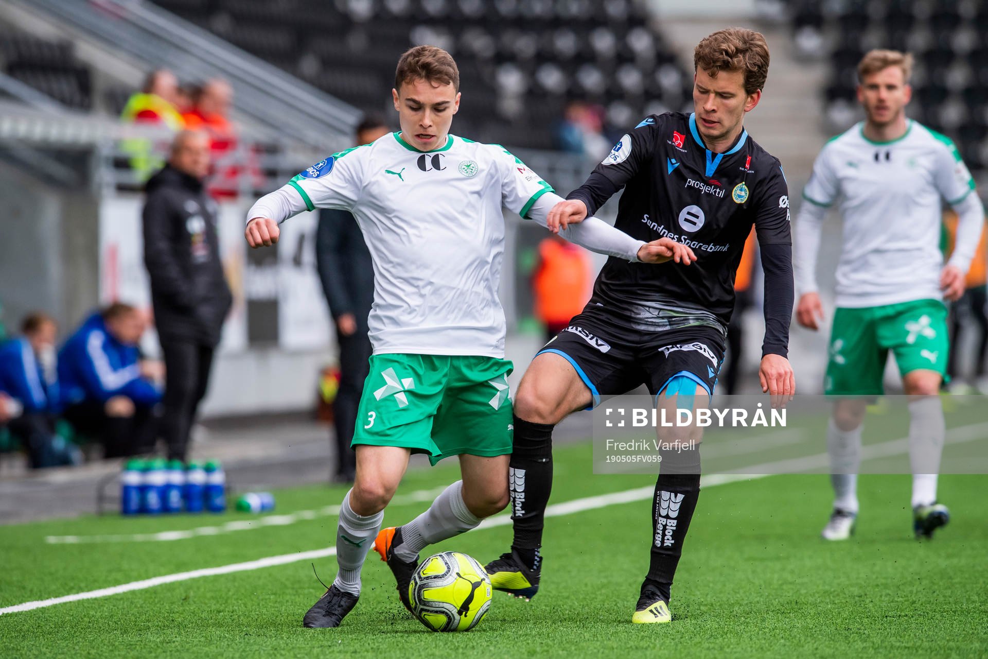 Benjamin Gleditsch of HamKam and Vegard Østraat Erlien of