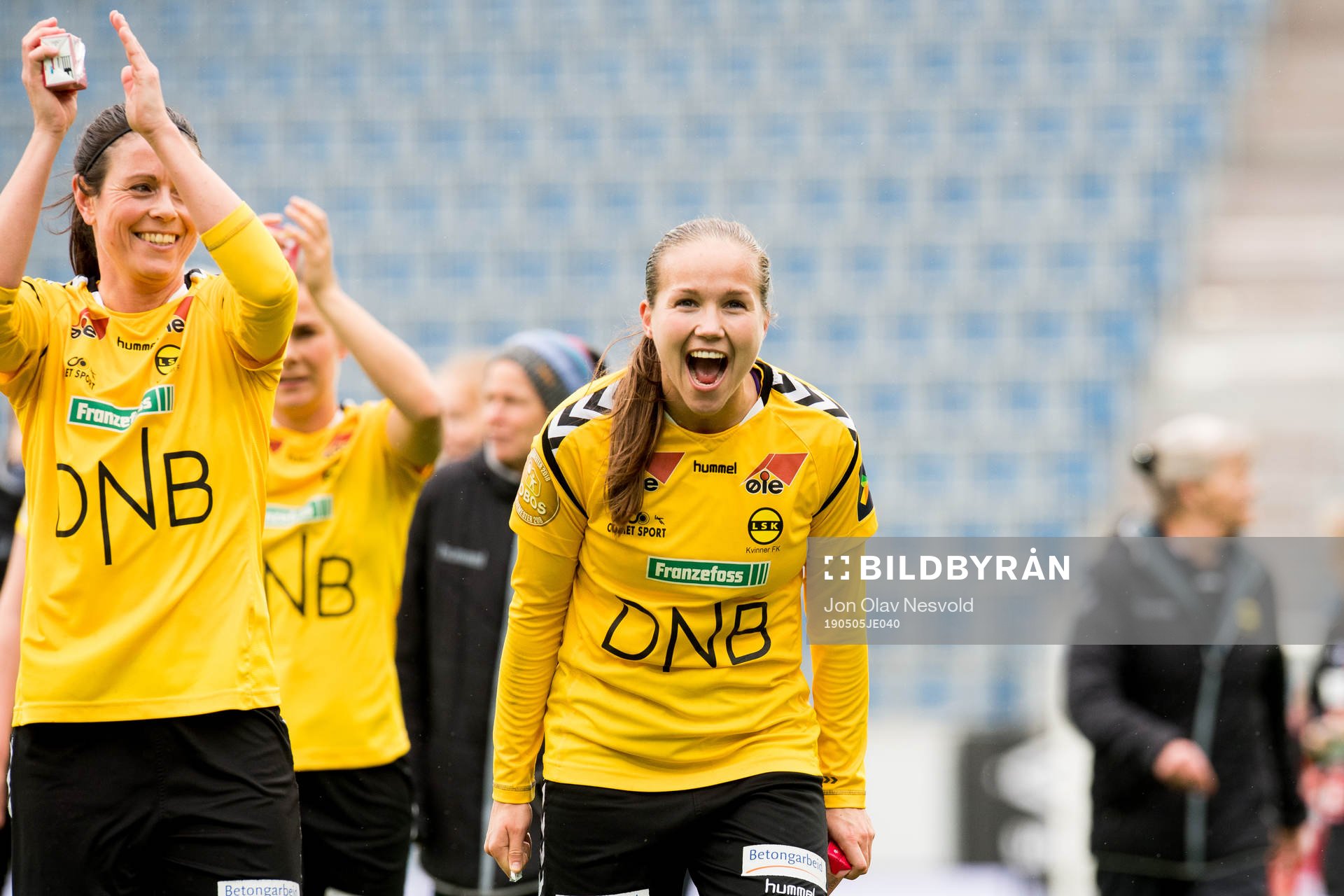 Isabell Bachor and Guro Reiten of LSK Kvinner celebrate