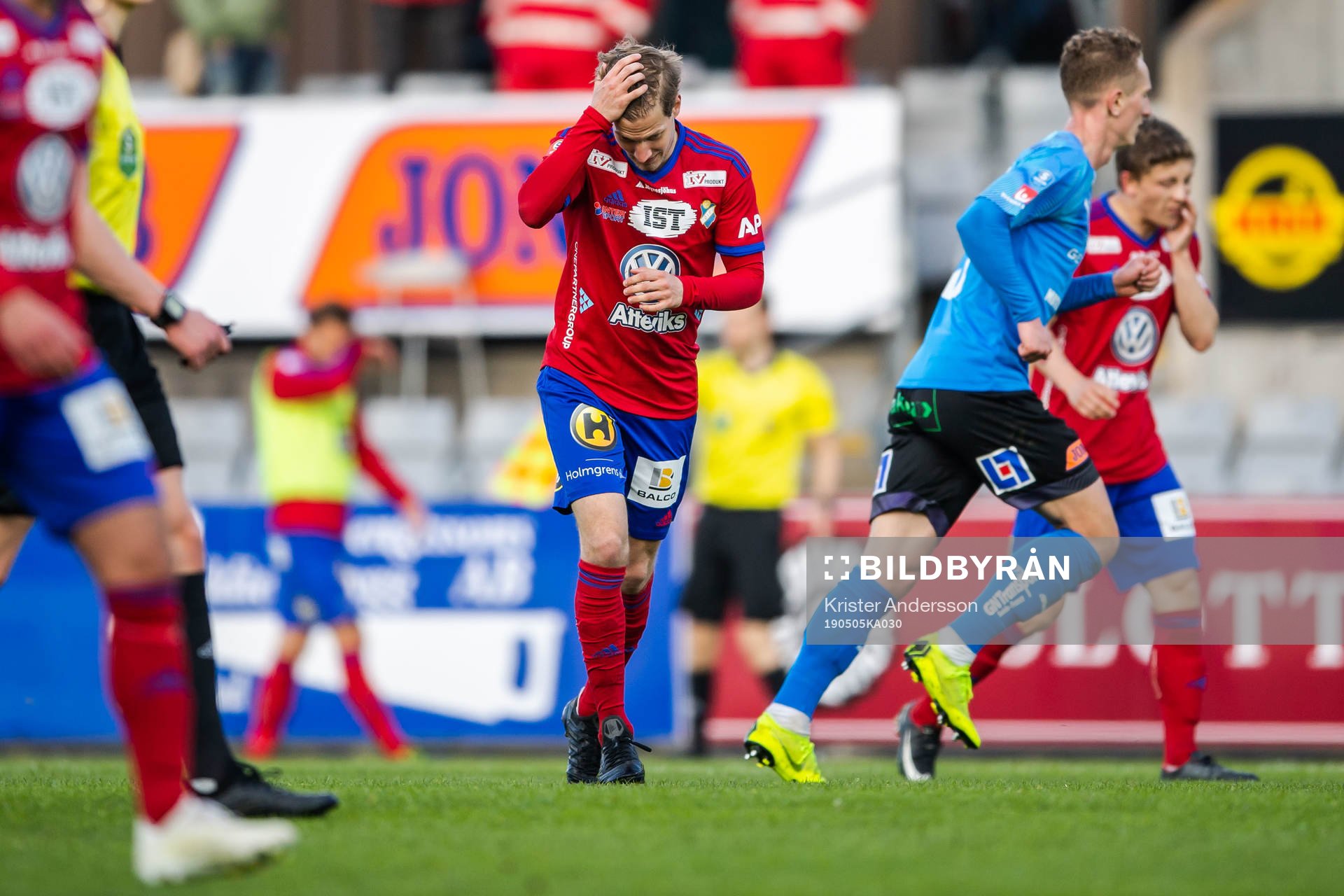 Östers Oliver Silverholt deppar