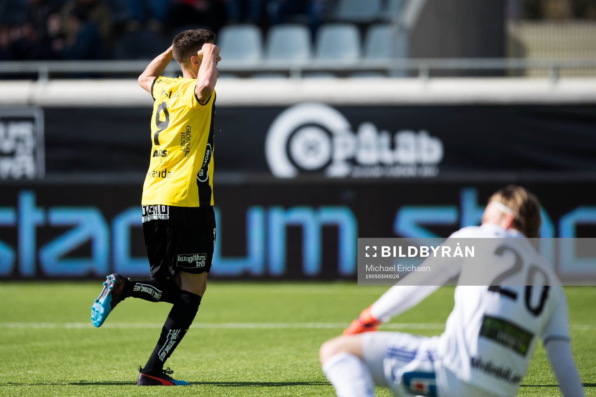 Häckens Alexander Jeremejeff jublar
