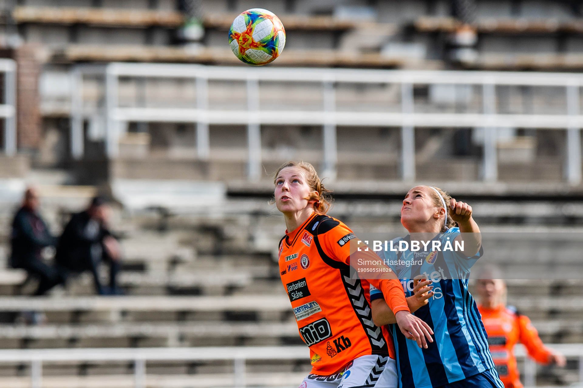 Kristianstads Amanda Edgren och Djurgårdens Irma Helin
