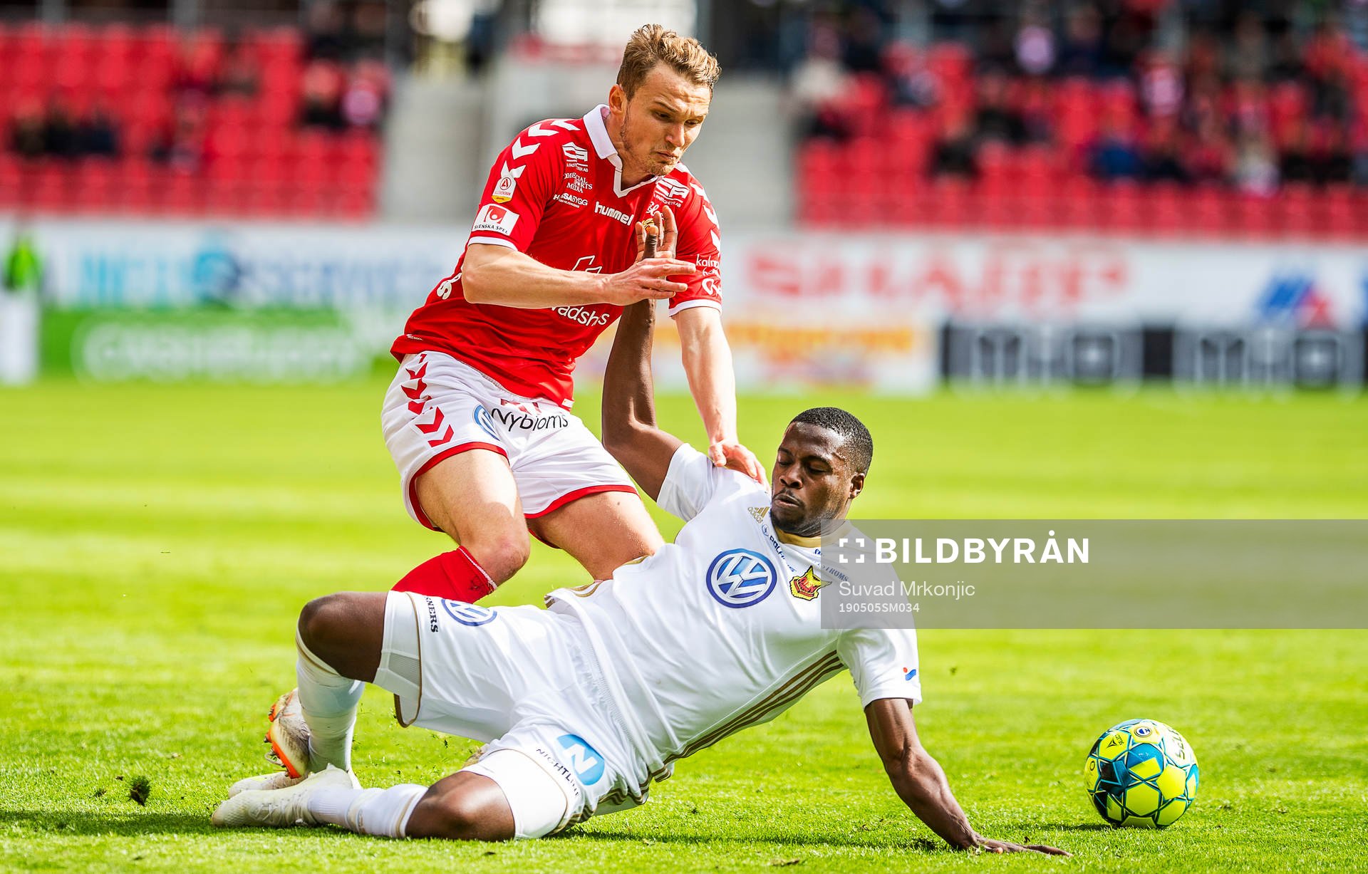 Kalmars Piotr Johansson och Östersunds Isak Ssali
