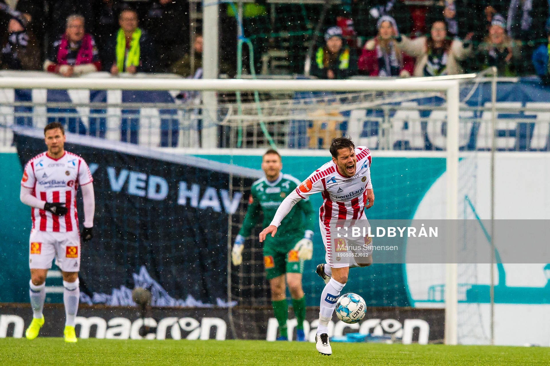 Simen Søraunet Wangberg of Tromsø in pain