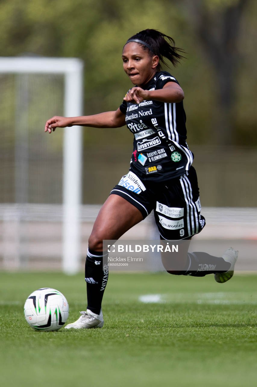 Piteås Madelen Janogy