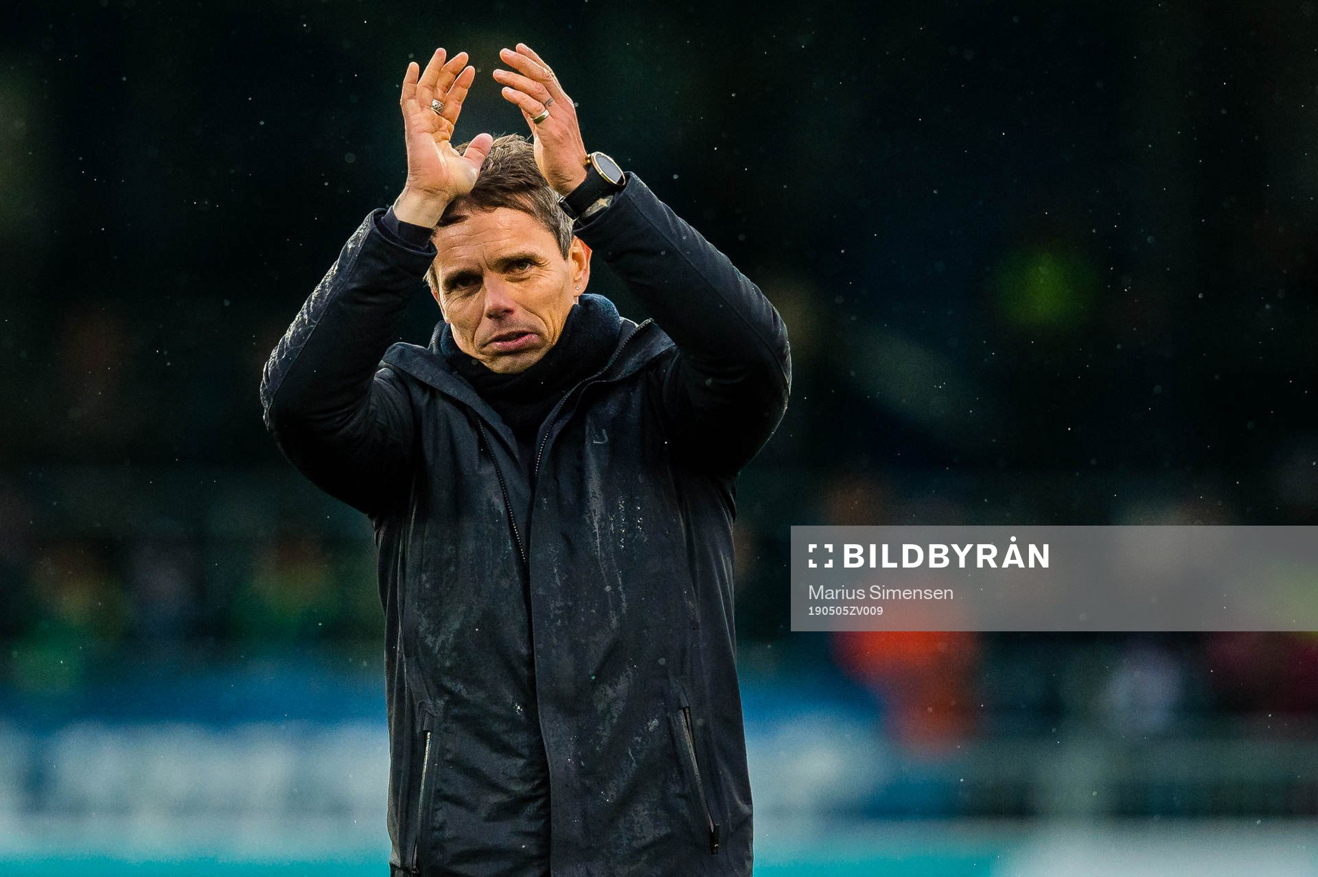 Simo Valakari, head coach of Tromsø, looks dejected
