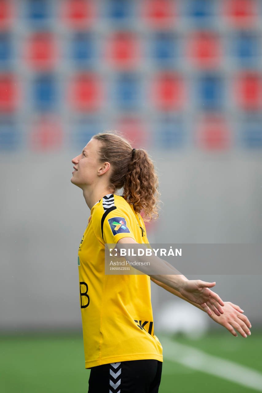 Synne Hansen of LSK Kvinner