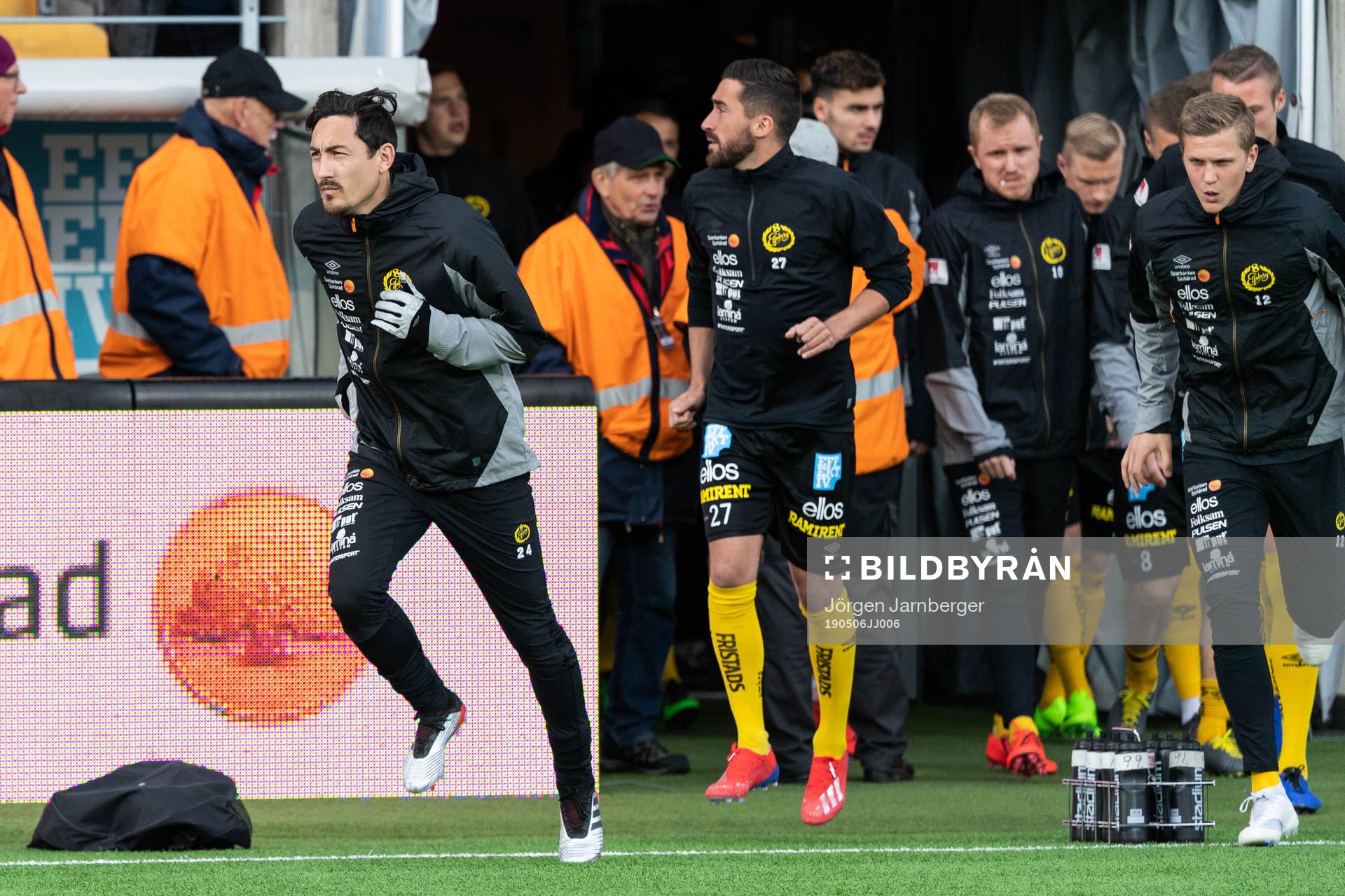 Elfsborgs Stefan Ishizaki kommer in till uppvärmning