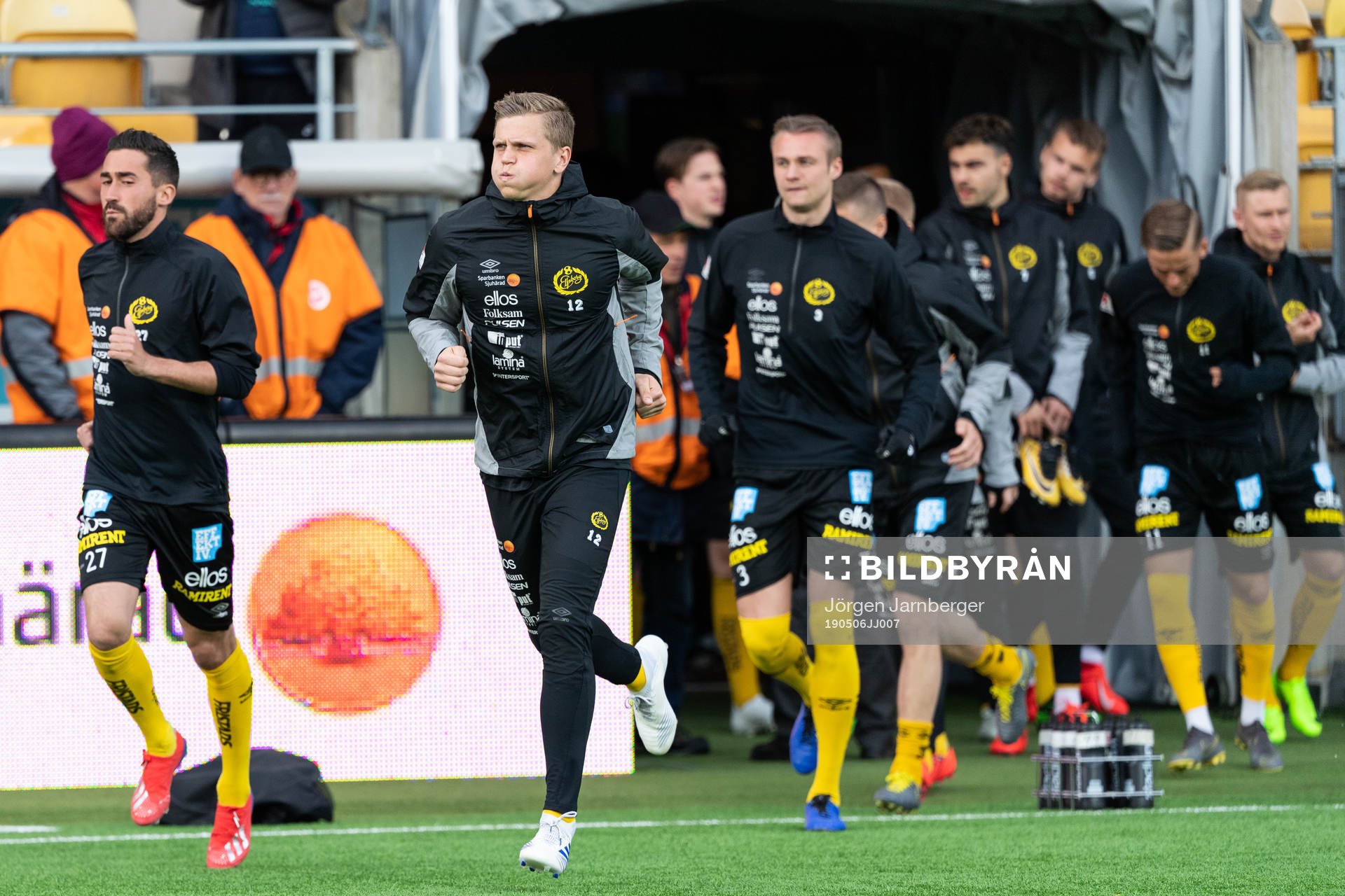 Elfsborgs Frederik Holst och Joakim Nilsson  kommer in till