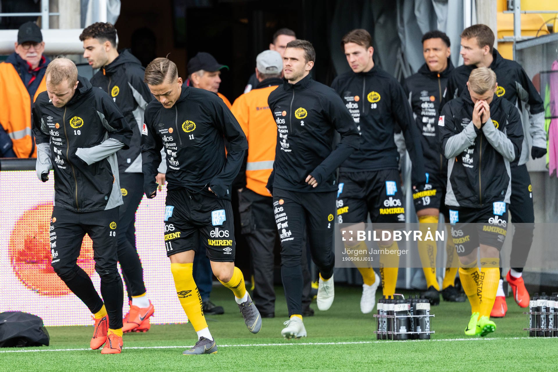 Elfsborgs spelare kommer in till uppvärmning